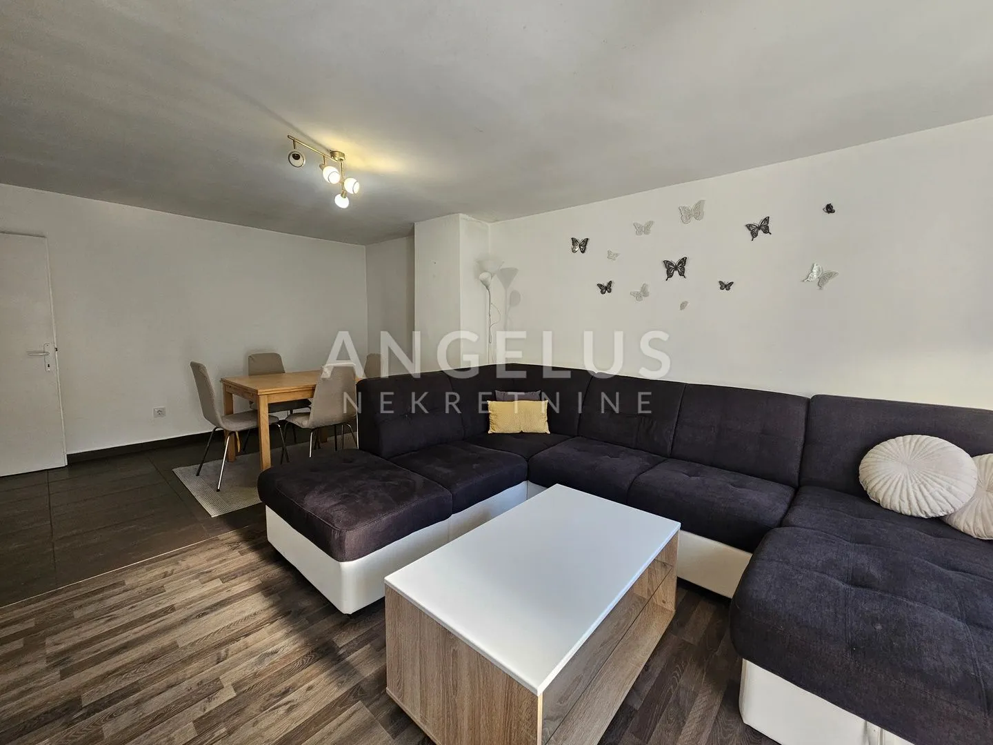 zagreb - kustošija kuća 65 m2 sa garažom - slika 3