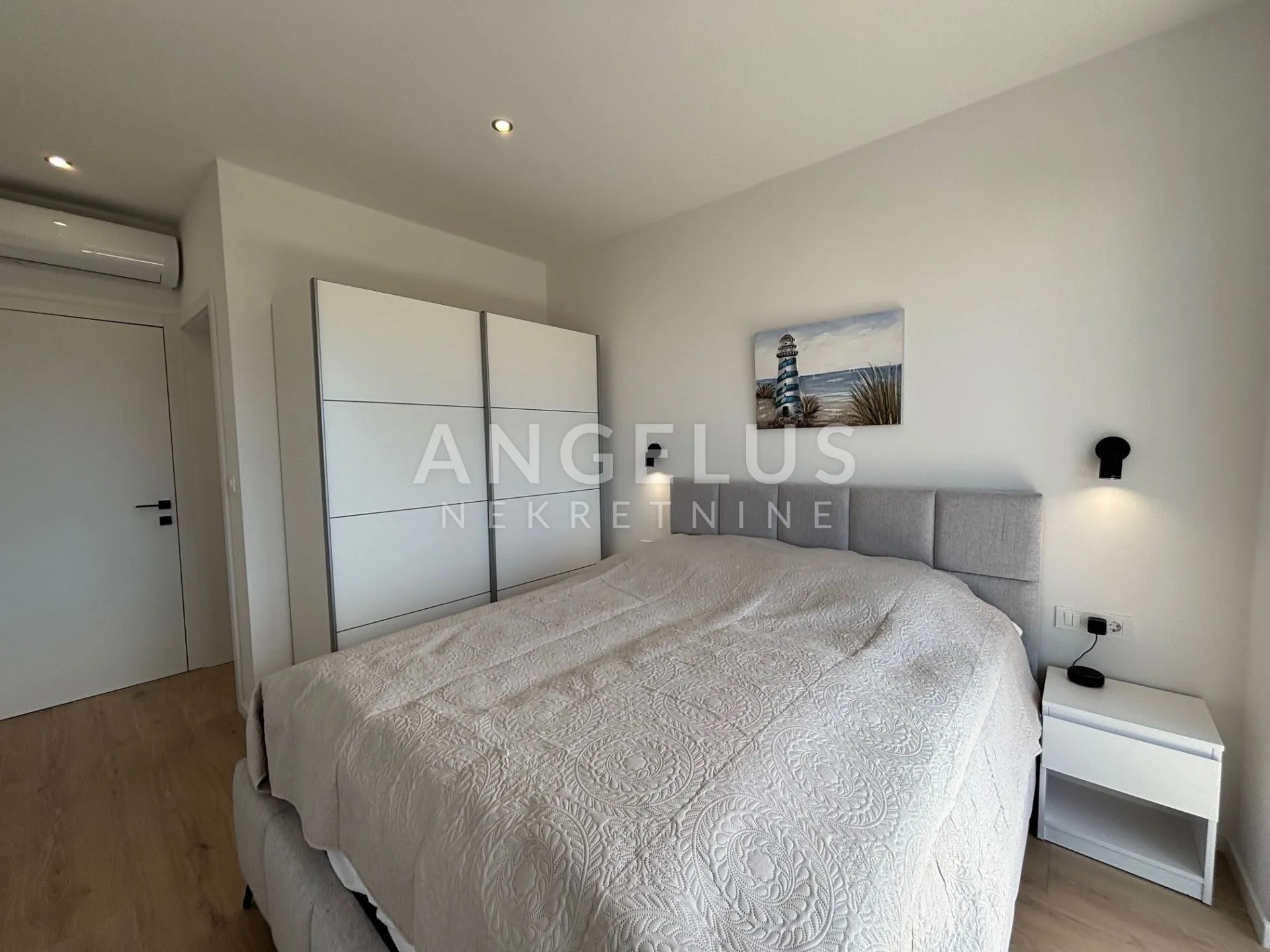trogir - kompletno namještena kuća s prekrasnim vrtom, 112 m2, dugoročan najam - slika 9