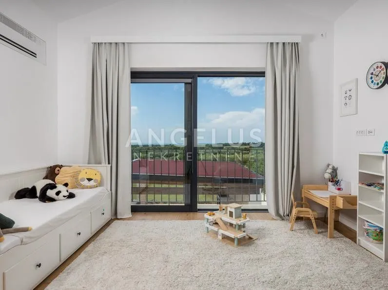 istra, višnjan - vila 402m2 s pogledom na more - slika 21