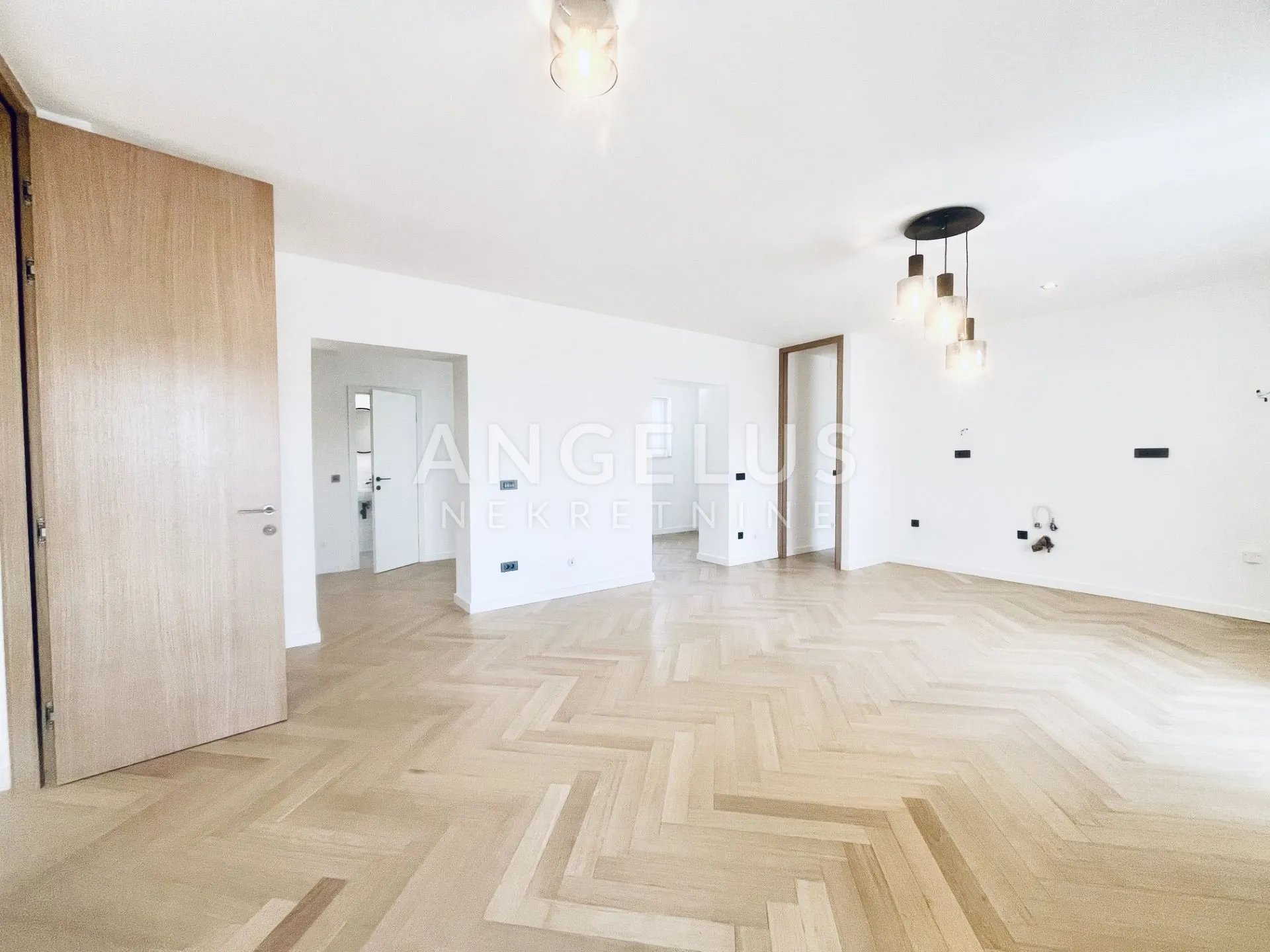 zagreb, cvjetni trg- renovirani stan za prodaju, 82 m2 - slika 13
