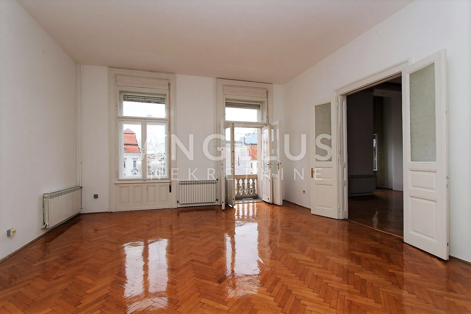 Zagreb, Centar - Trg bana Jelačića, poslovni prostor 150m2 - prodaja