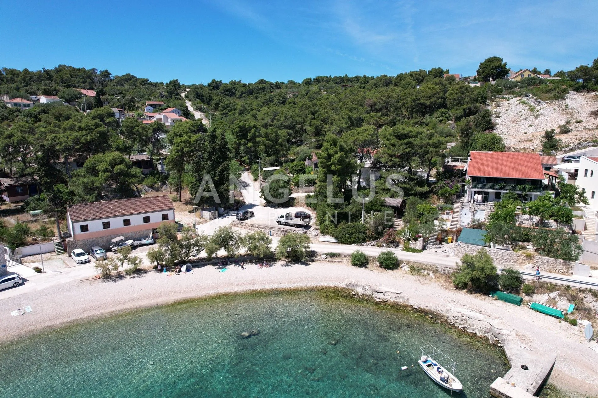 šolta - zemljište sa dozvolom, prvi red do mora, prodaja - slika 16