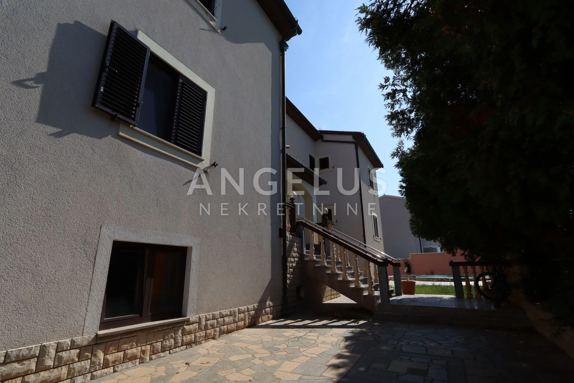 istra, pula - apartmanska kuća 629 m2 s bazenom - slika 28