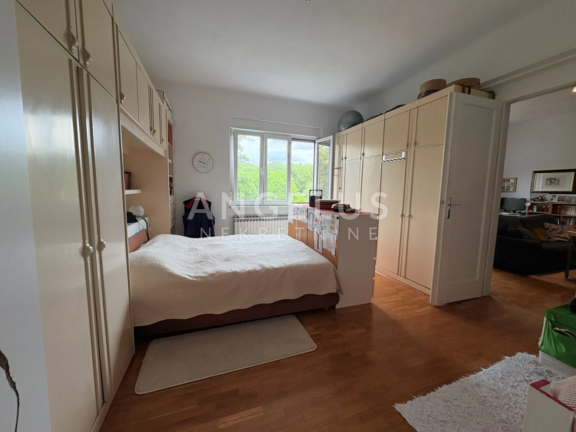 zagreb, krešimirac - stan s liftom i s 2 balkona - slika 3