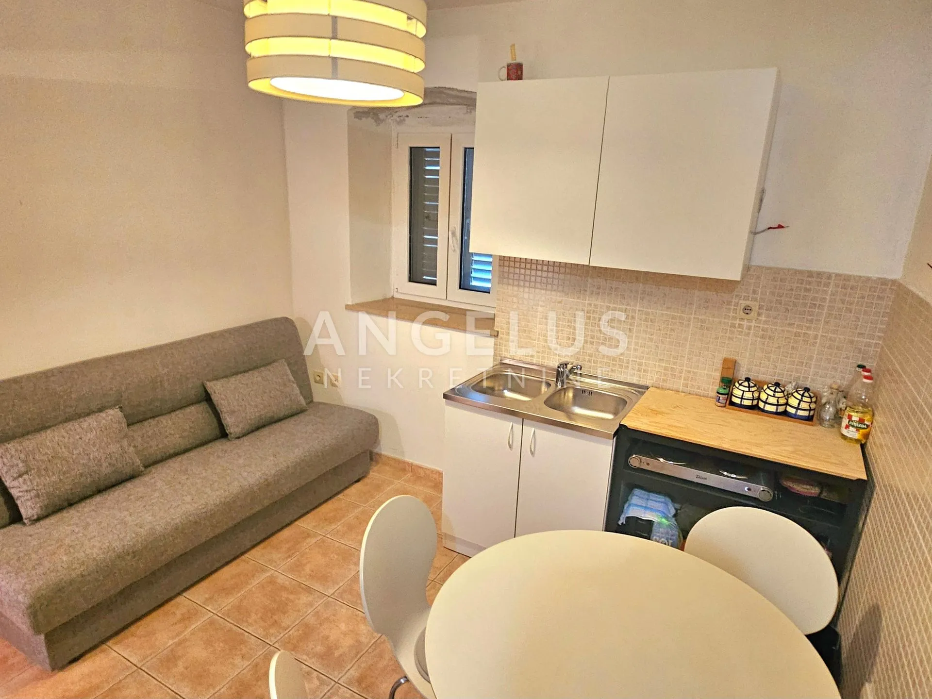 brač, sutivan - renovirana kamena kuća u centru mjesta, 90 m2 - slika 10