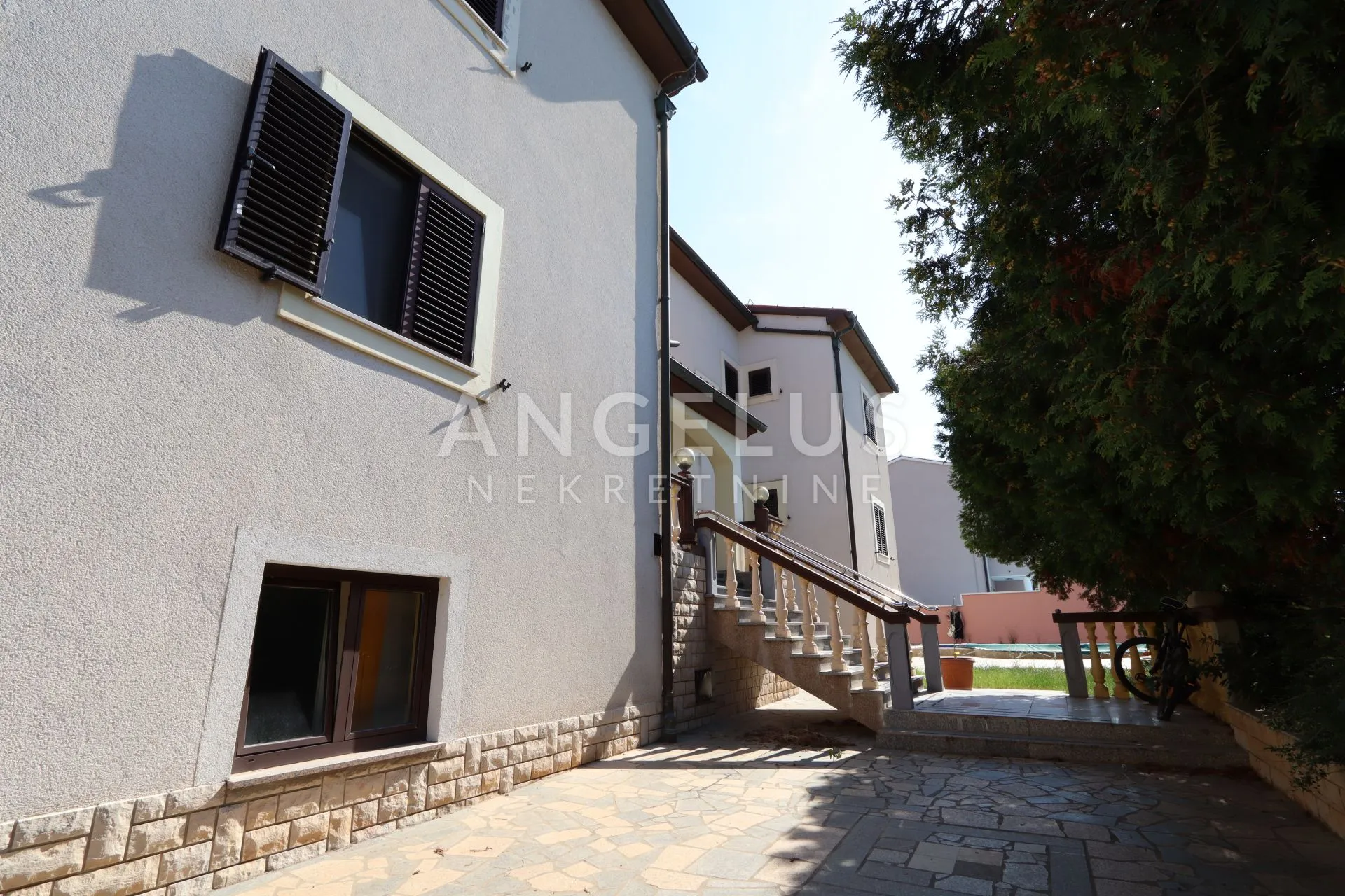 istra, pula - apartmanska kuća 629 m2 s bazenom - slika 29