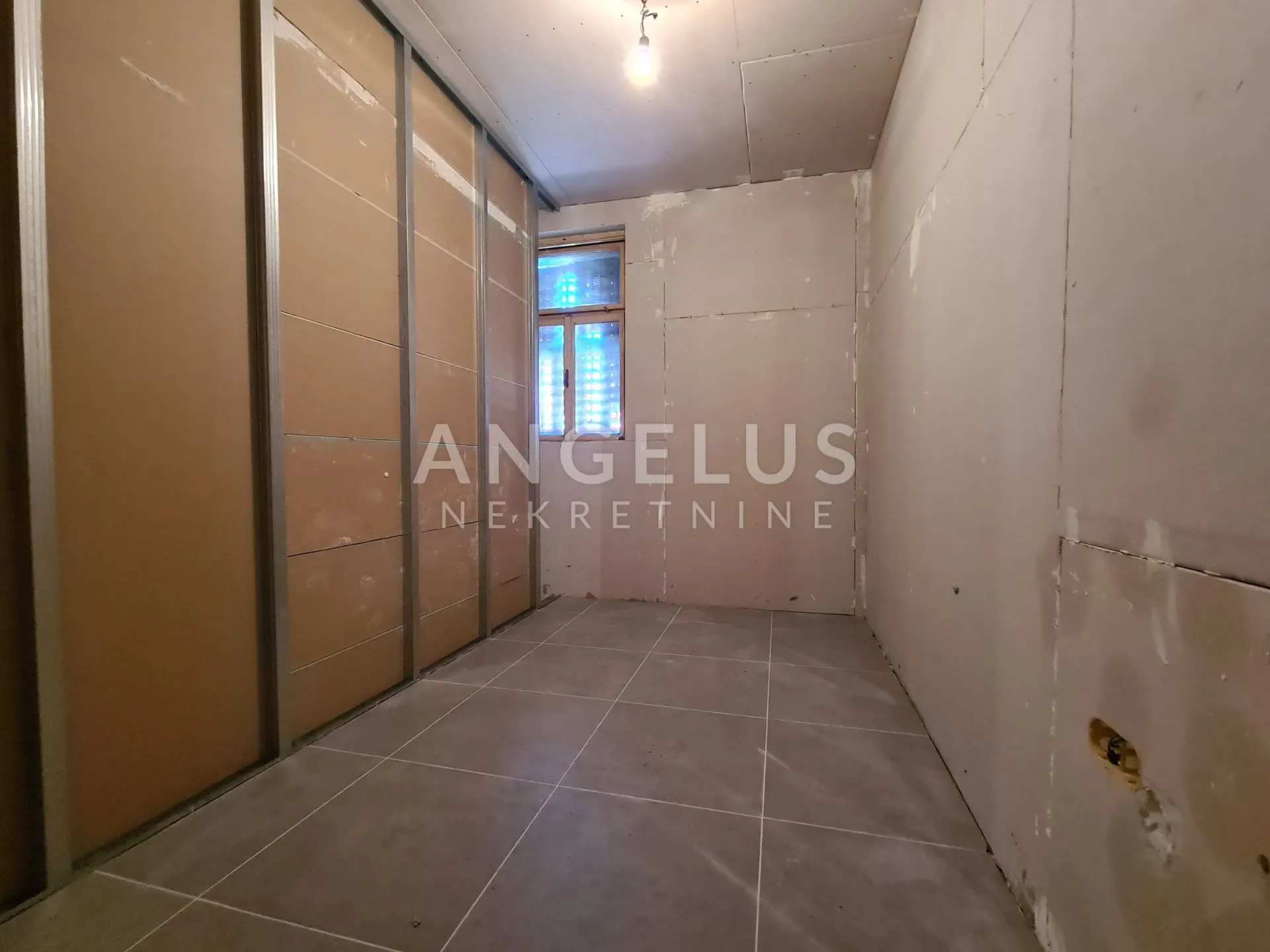 pula, centar - stan u prizemlju s dvorištem, 55m2, prodaja! - slika 11
