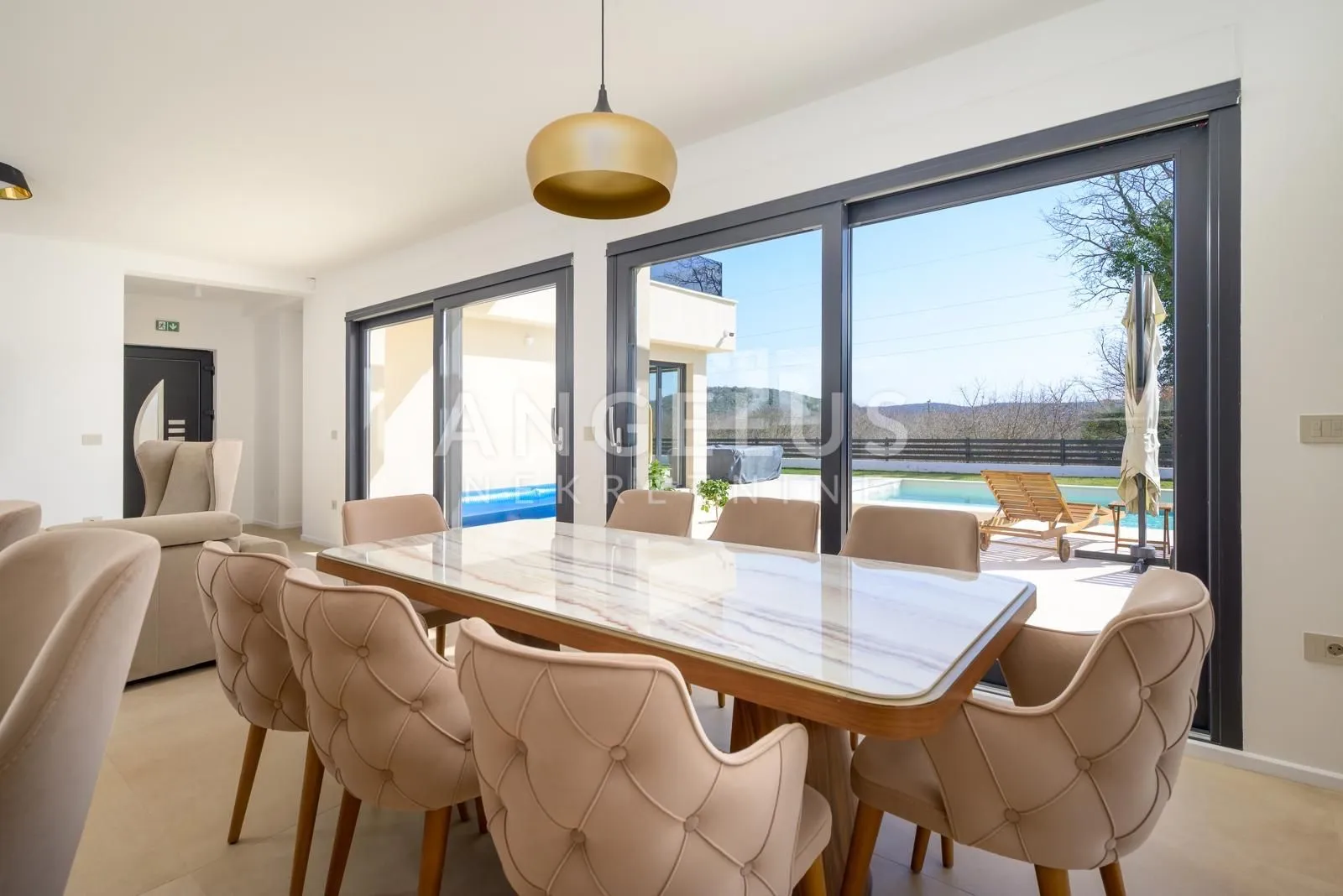 istra, rovinj - moderna vila s bazenom, 210m2, dugoročno! - slika 11
