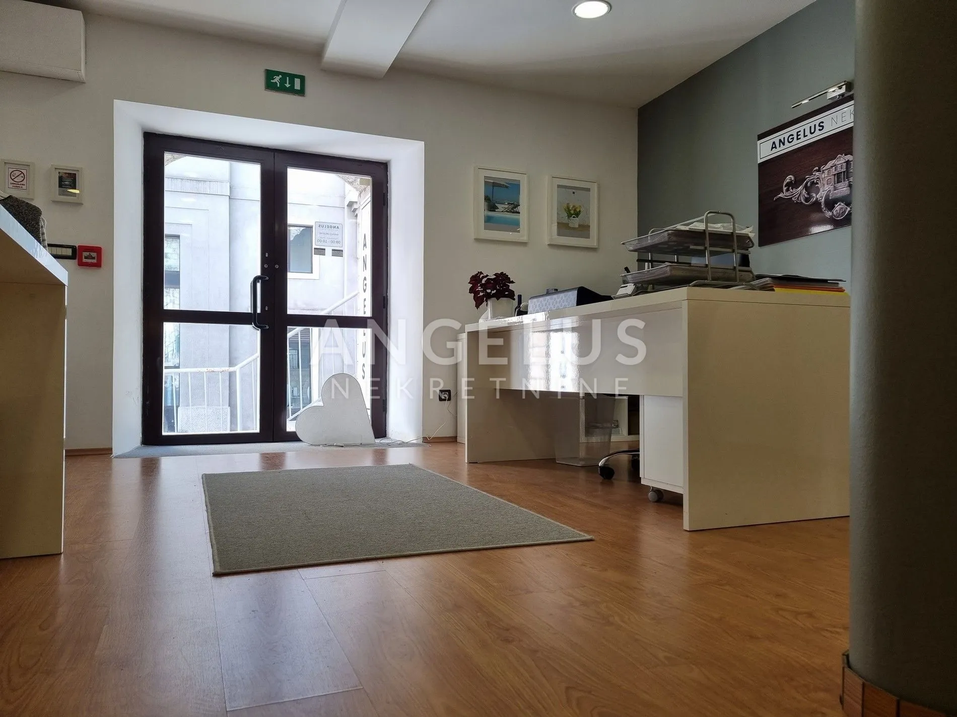 split, centar - ulični poslovni prostor, 40 m2 - slika 15