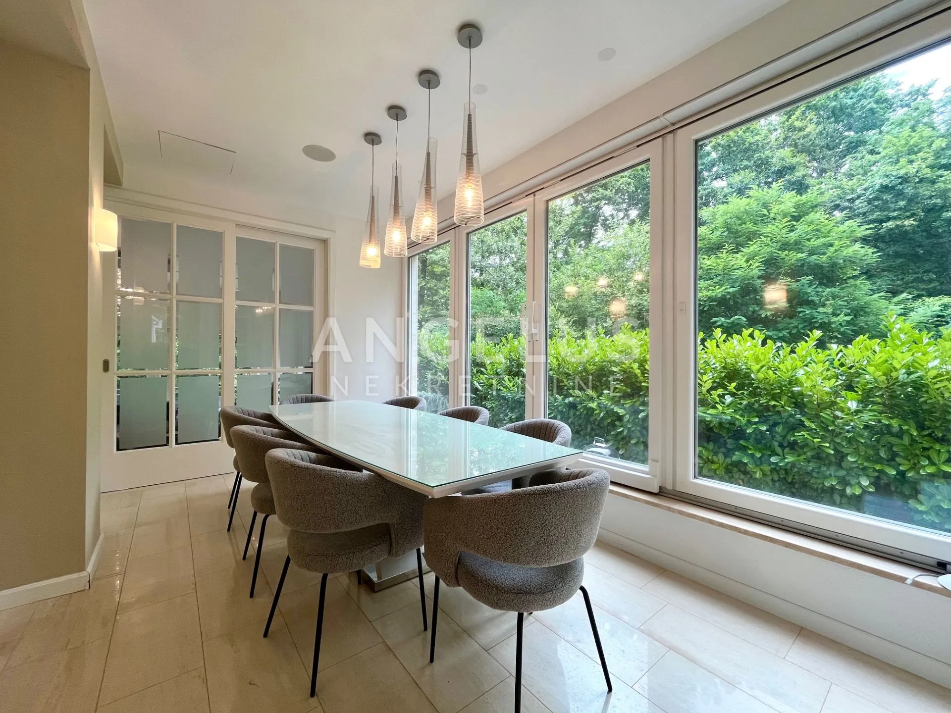 zagreb, remete- luksuzna villa 440m2 s bazenom i liftom - slika 3