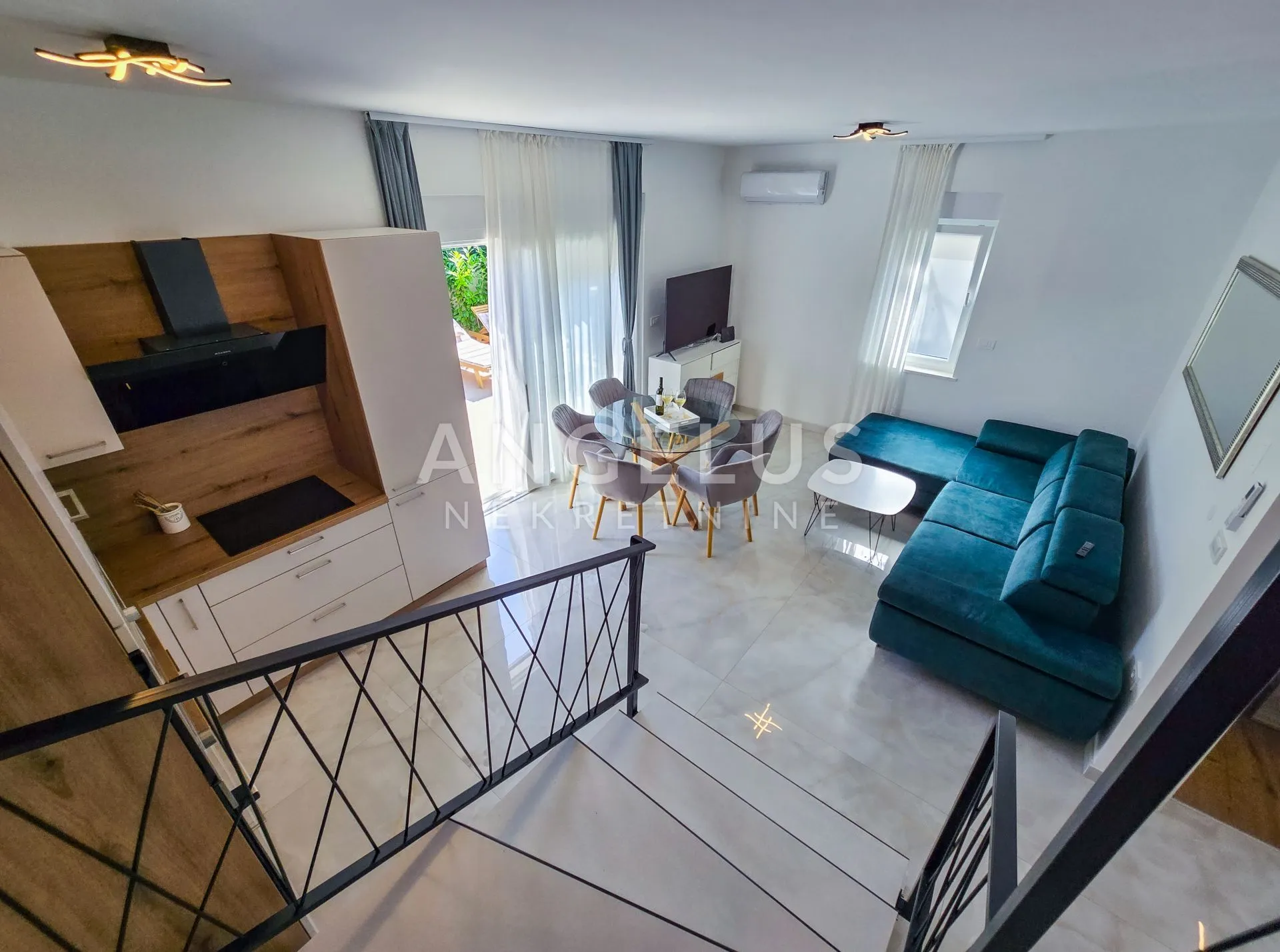 istra, pula - dvojna kuća s jacuzzijem, 80 m2 - slika 2
