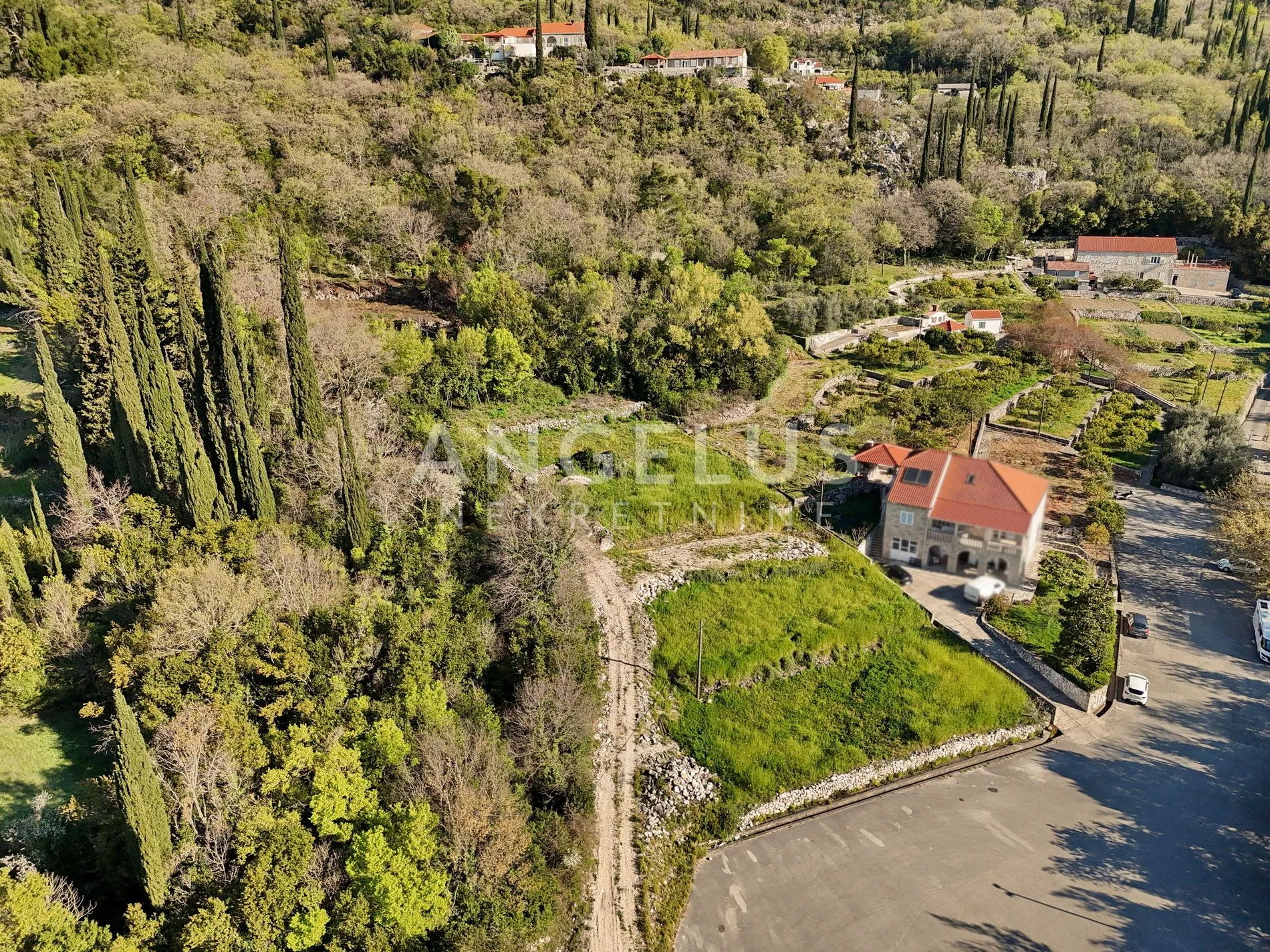 konavle, ljuta – građevinsko zemljište s projektom i građevinskom dozvolom za kamenu vilu – prodaja - slika 5