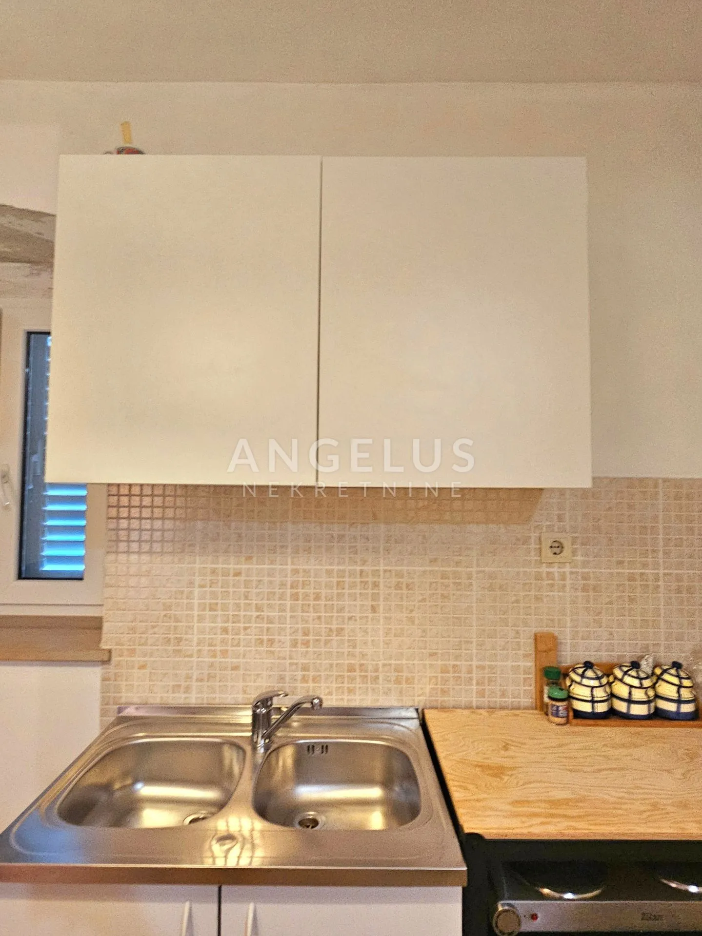 brač, sutivan - renovirana kamena kuća u centru mjesta, 90 m2 - slika 15