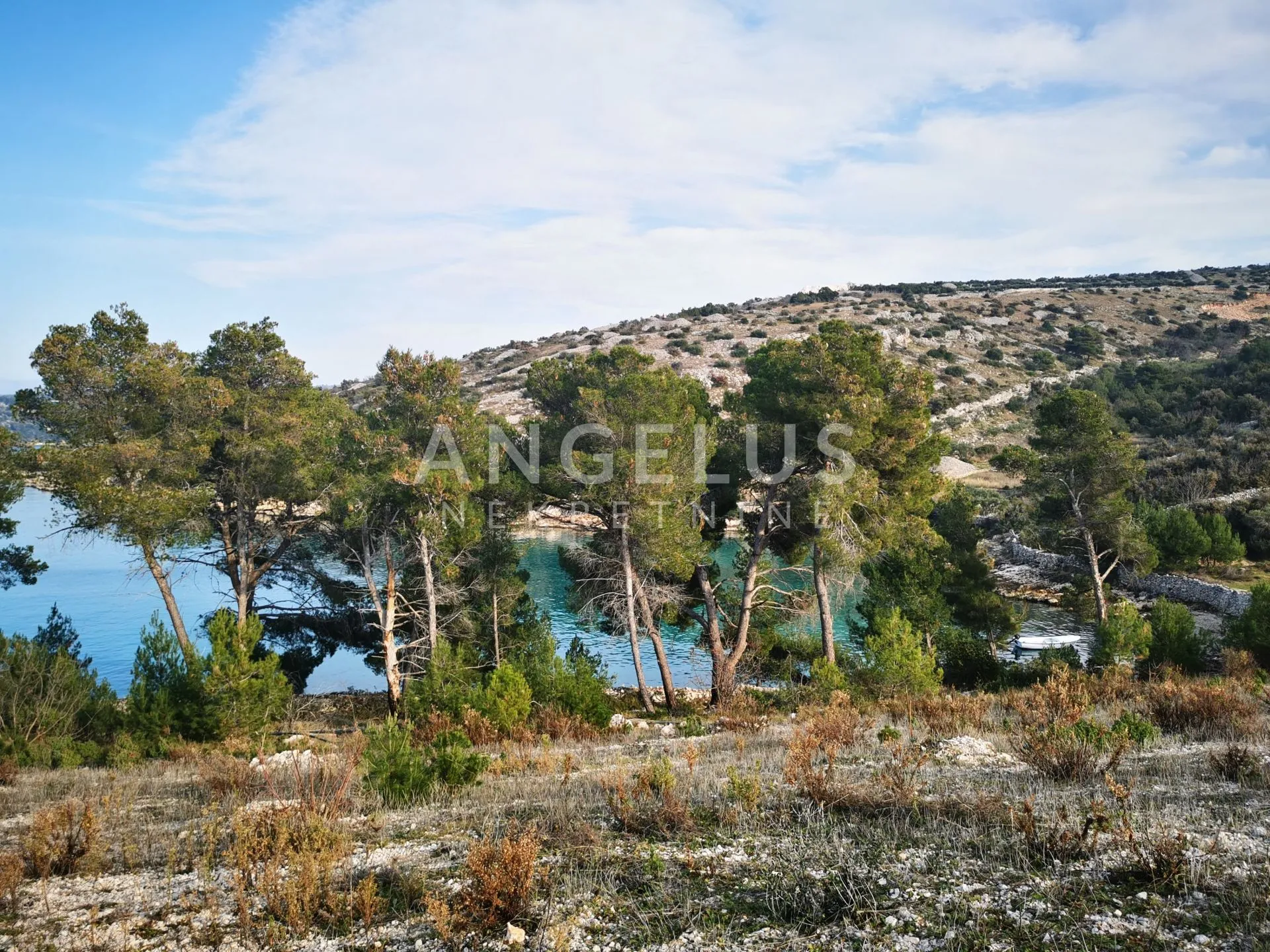 brač - polj.zem. sa objektom prvi red uz more, 2040 m2, prodaja - slika 18