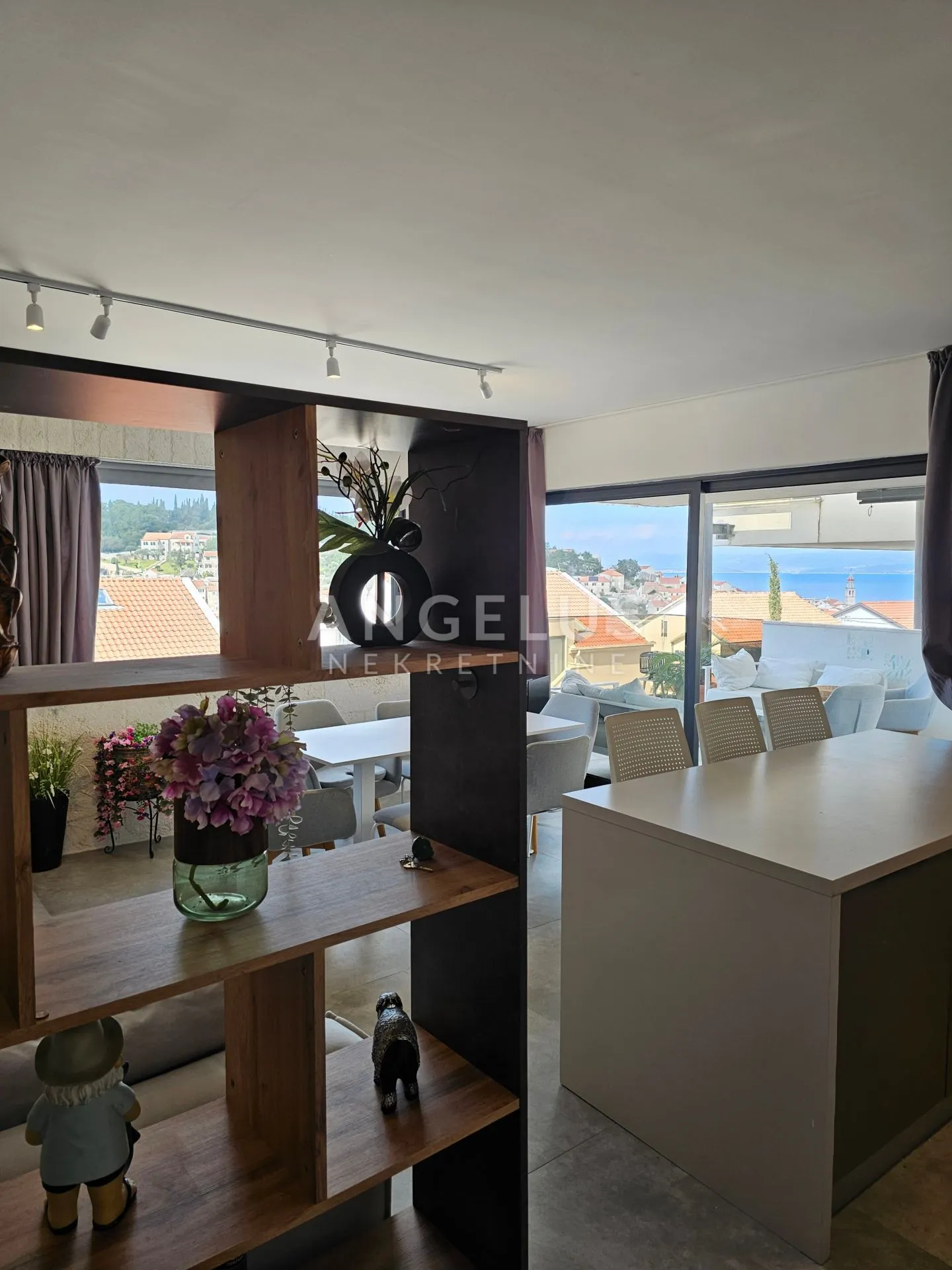 brač, sutivan - dvosoban stan sa terasom i pogledom na more, 112m2, prodaja - slika 4