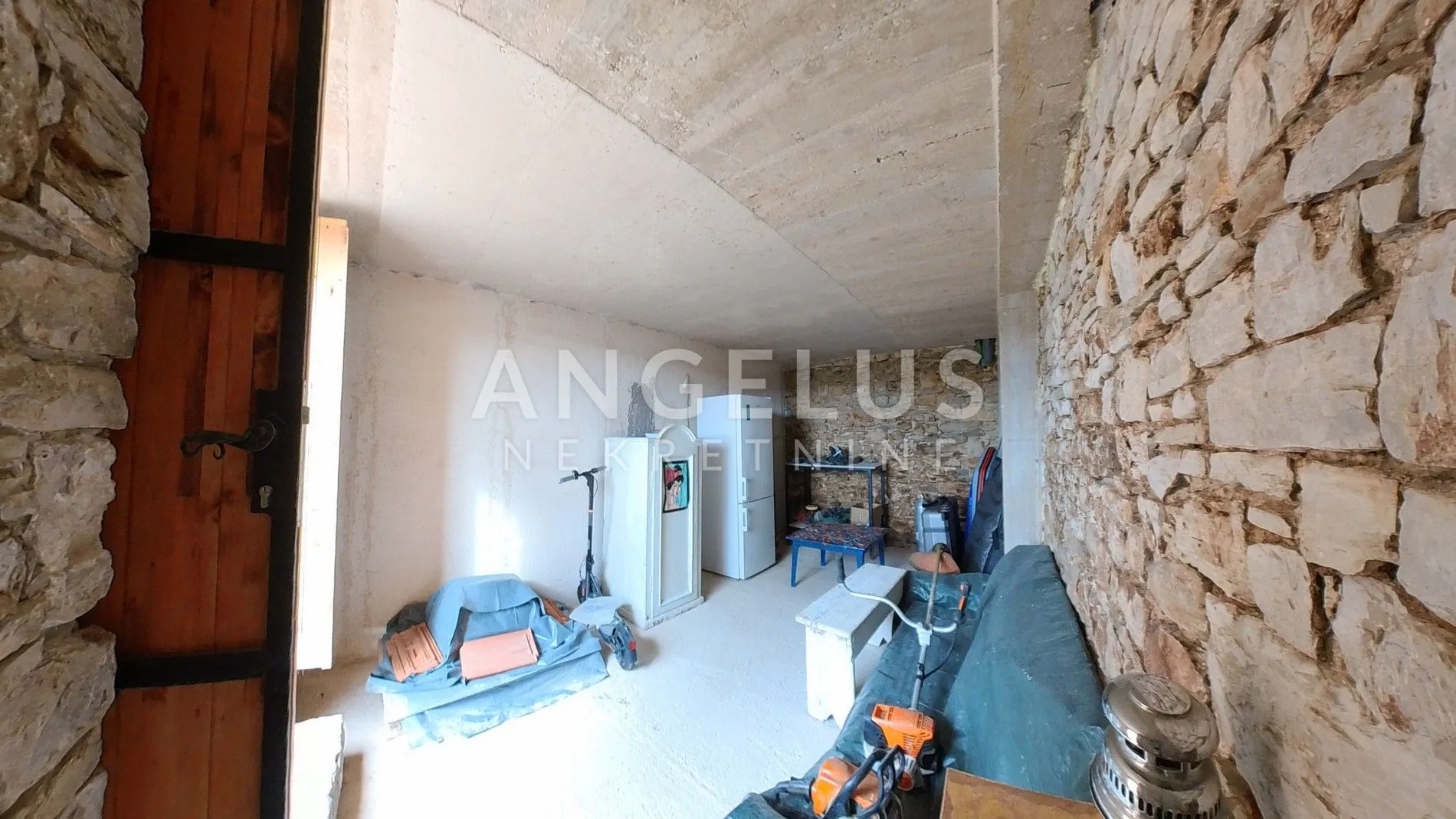 šolta, grohote - renovirana kamena kuća sa terasom, prodaja - slika 11