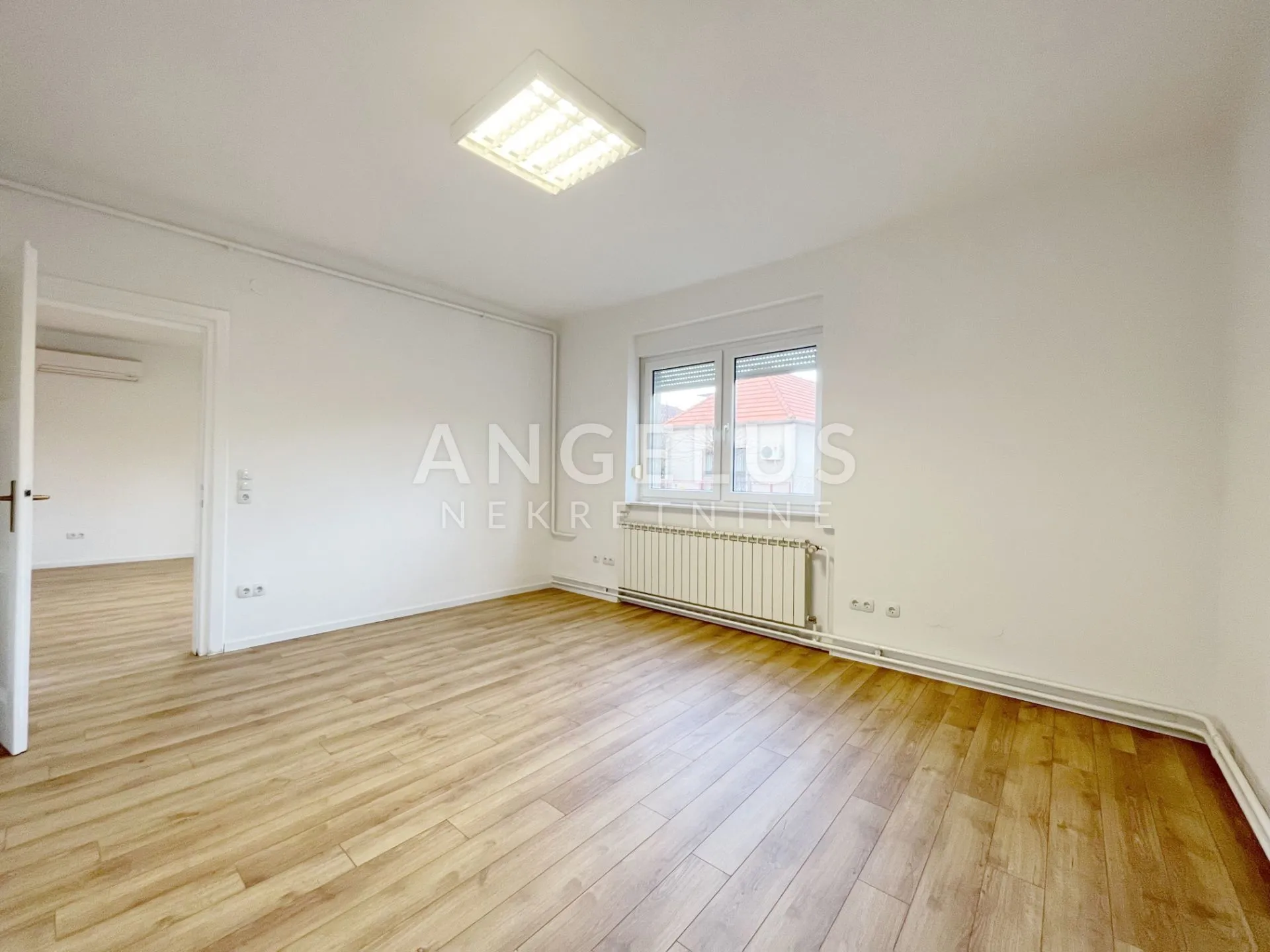 Zagreb, Staro Trnje - poslovni prostor za zakup, 69 m2 s garažom