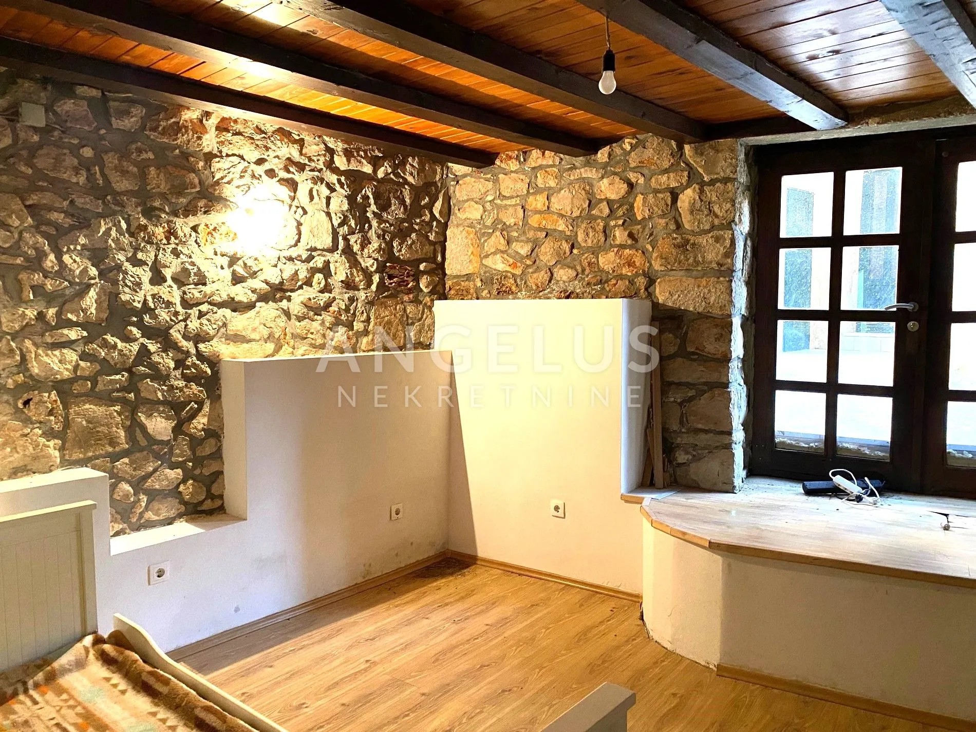 hvar, jelsa - lijepa kamena kuća u centru u blizini mora, 185 m2 - slika 7