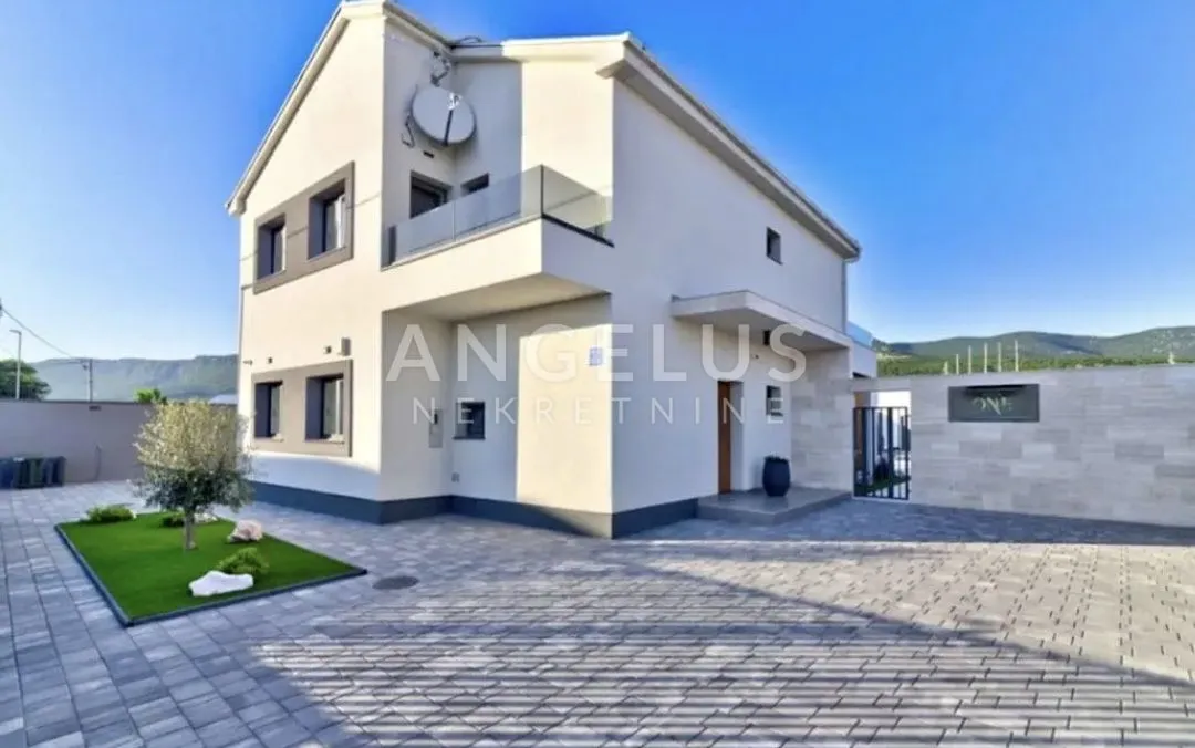 novi vinodolski - luksuzna kuća s bazenom 302m2 - slika 22