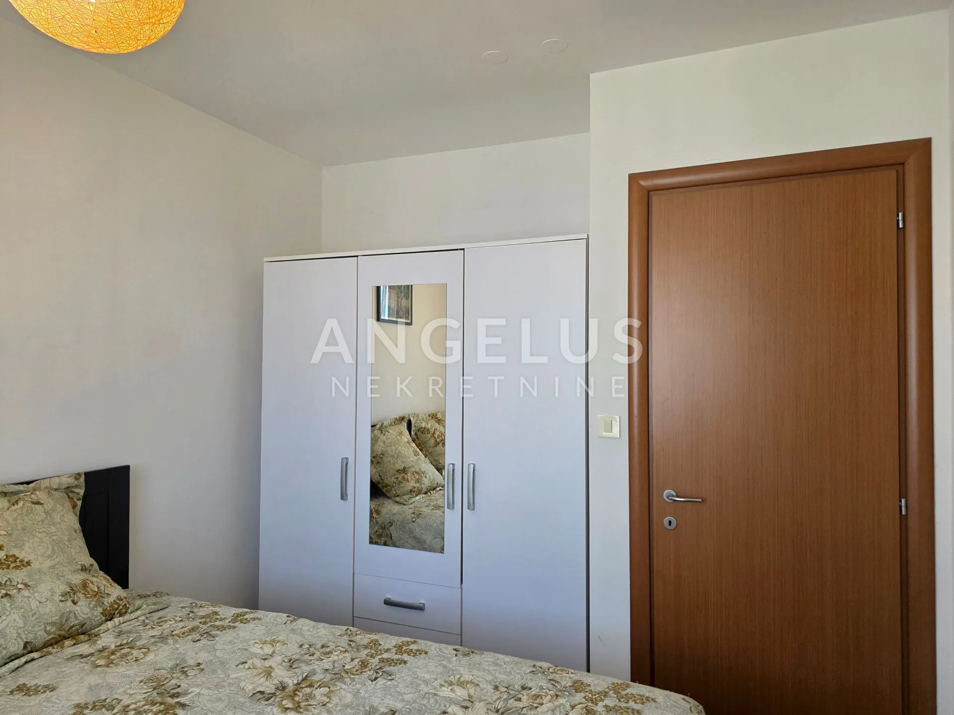 split, mejaši - jednosoban stan, dugoročan najam - slika 15