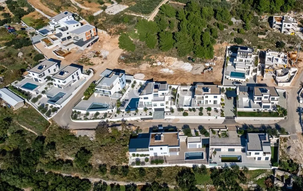split, podstrana - luksuzna vila - slika 6