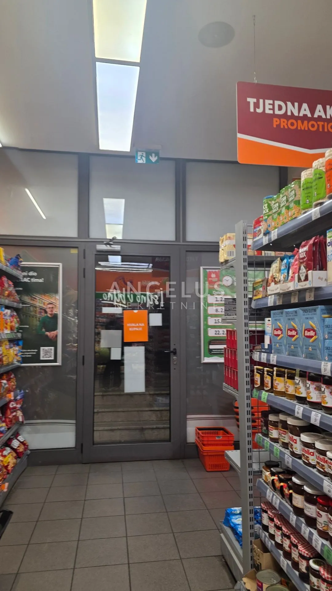 split, bol - ulični poslovni prostor prodaja - slika 8