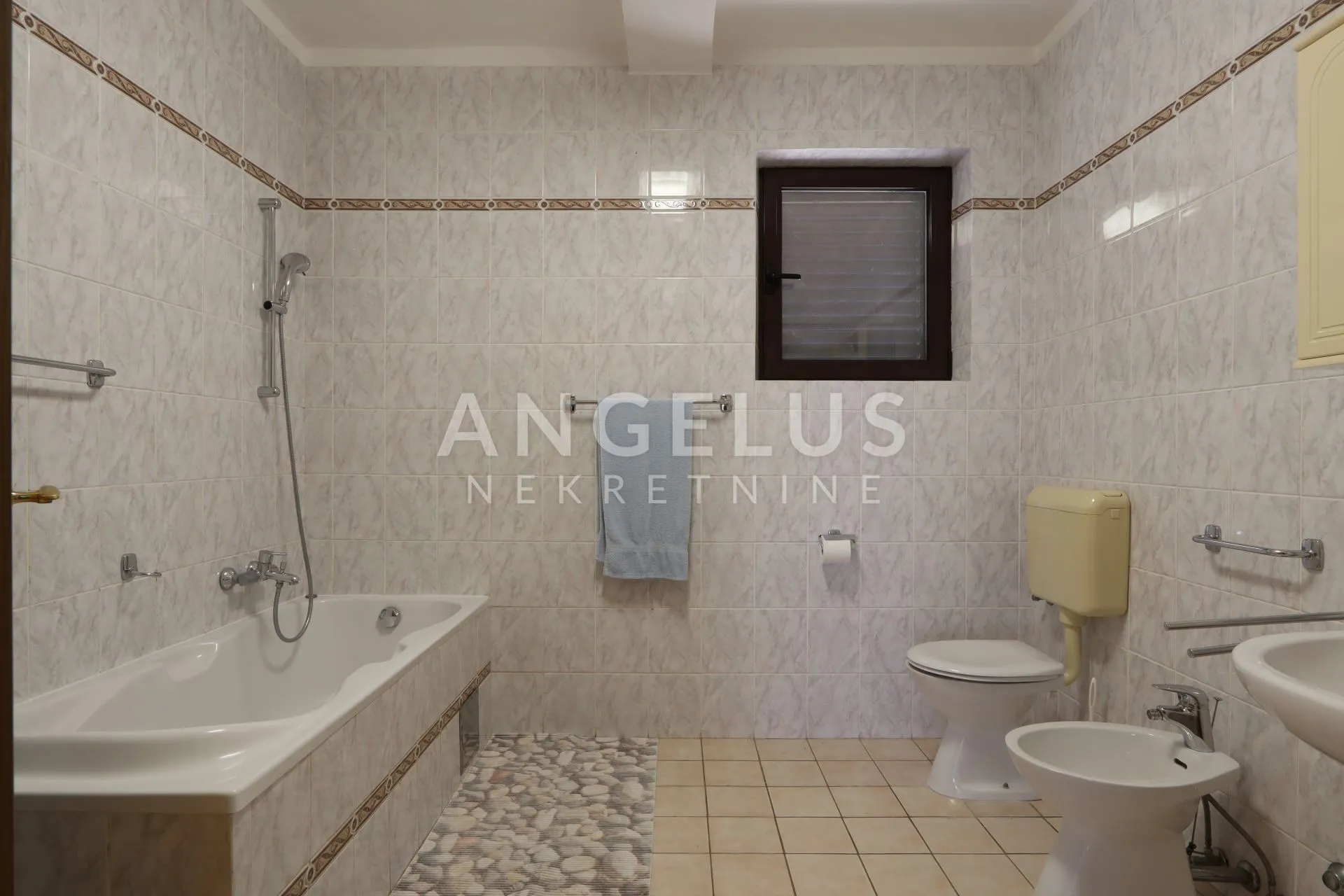 istra, pula - apartmanska kuća 629 m2 s bazenom - slika 5