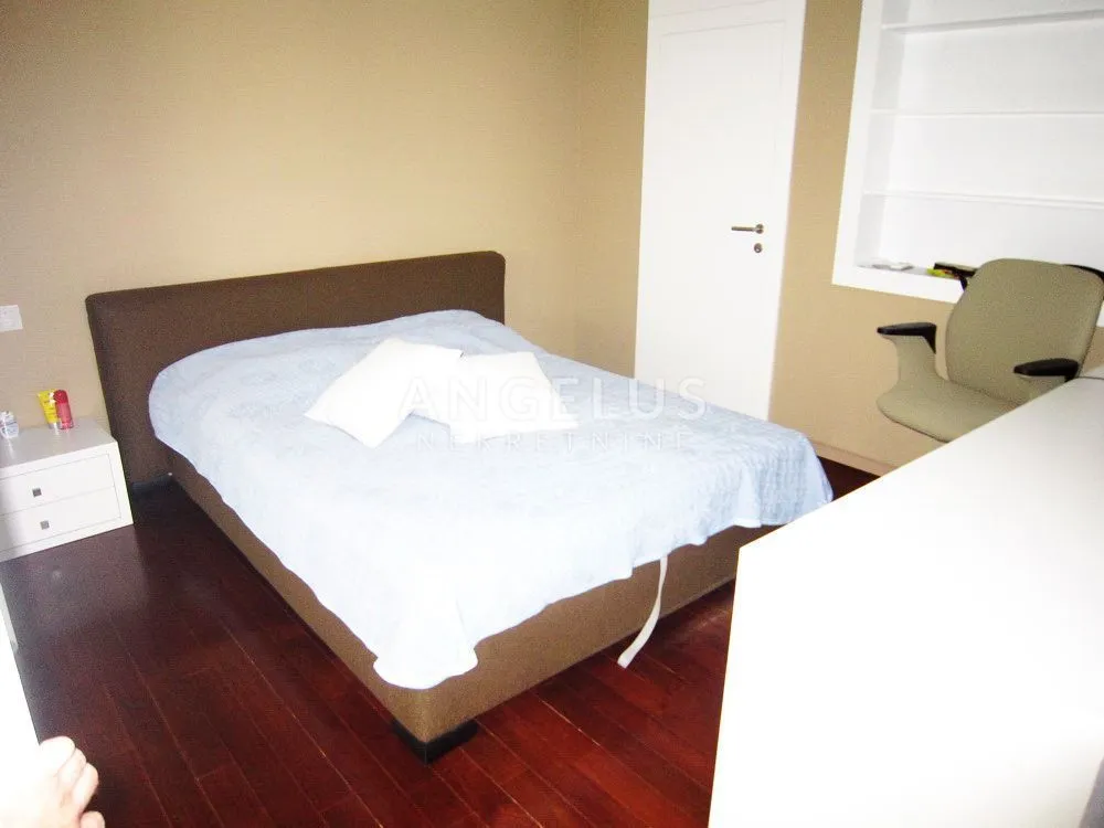 markuševac, ekskluzivna vila na prodaju, 700m2 - slika 13