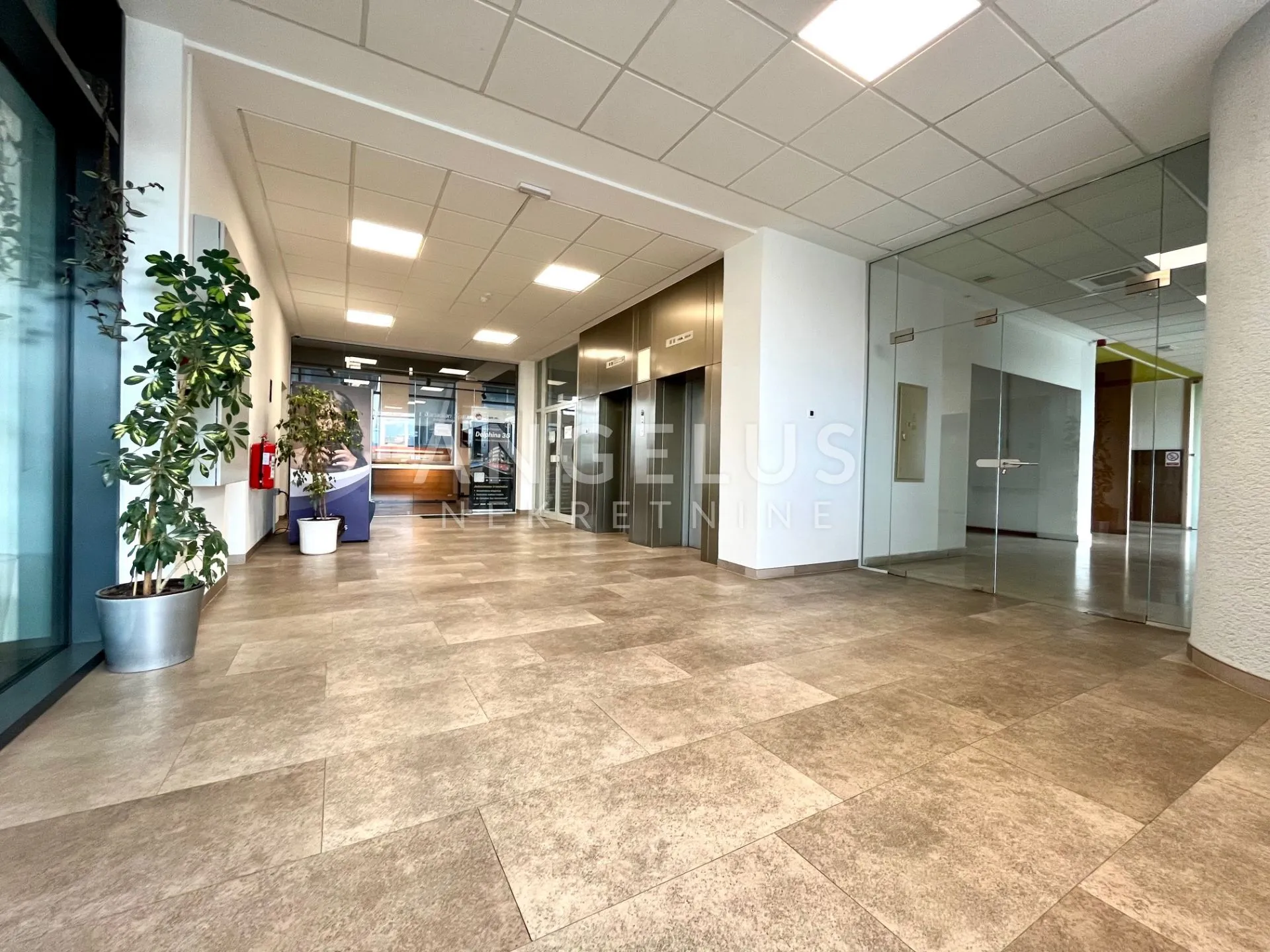 zagreb, žitnjak - poslovni prostor 34m2 - slika 8