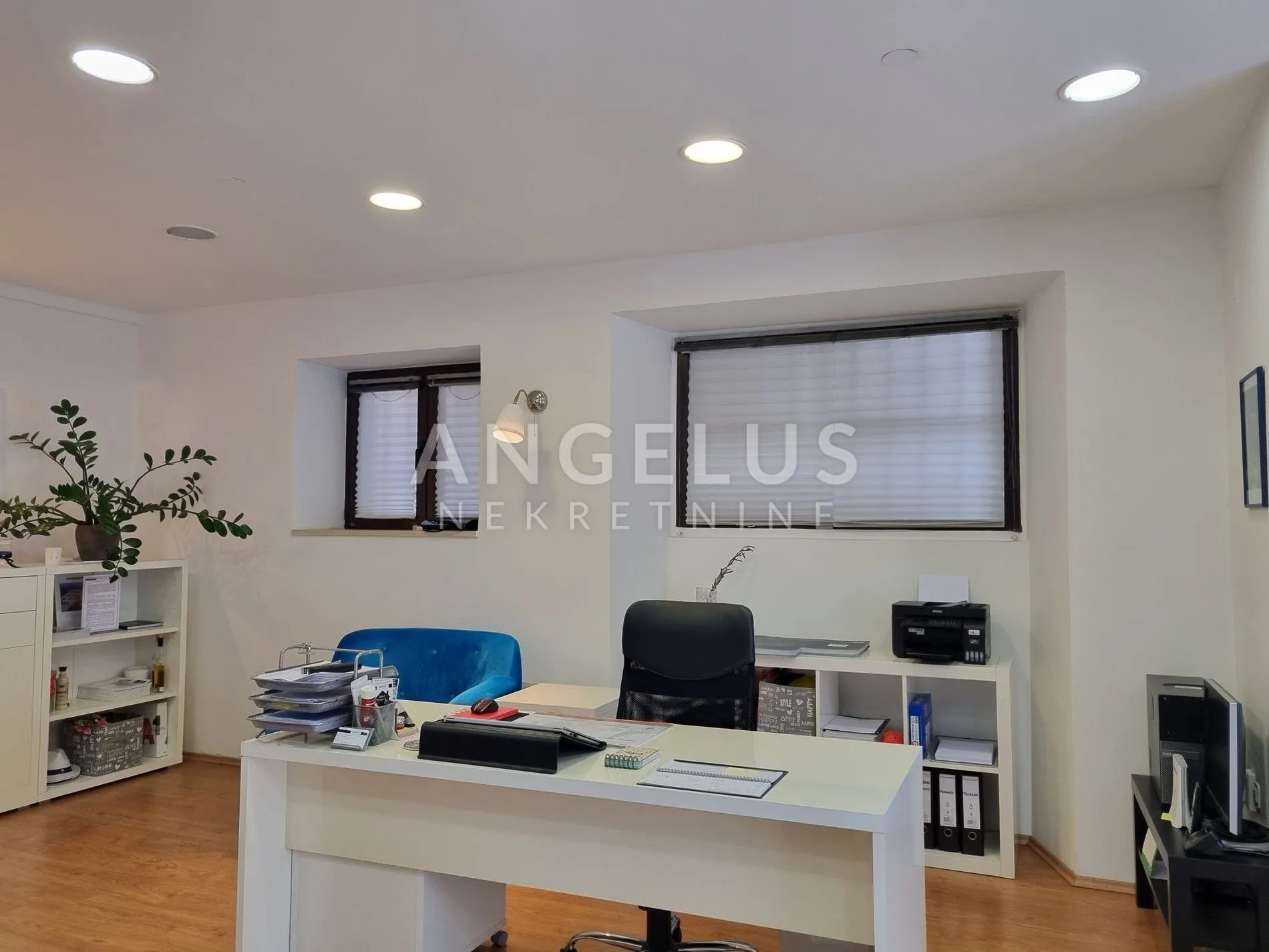 split, centar - ulični poslovni prostor, 40 m2 - slika 13