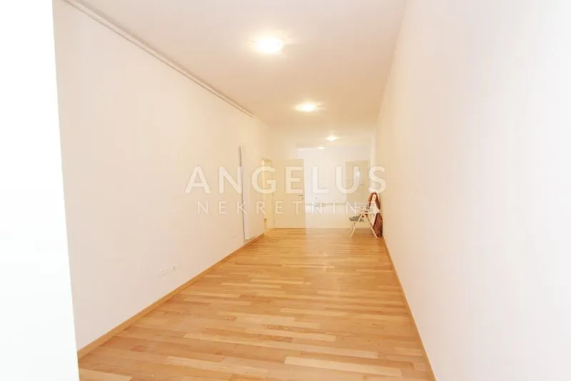 zagreb (prekrižje) stan za najam, 200m2 - slika 29