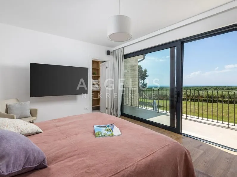 istra, višnjan - vila 402m2 s pogledom na more - slika 23