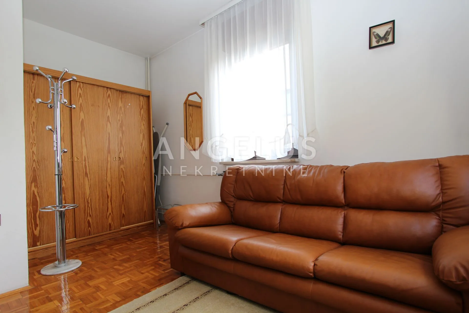 zagreb, pantovčak - dvoetažni stan 160m2 s balkonom, režije uključene - slika 12