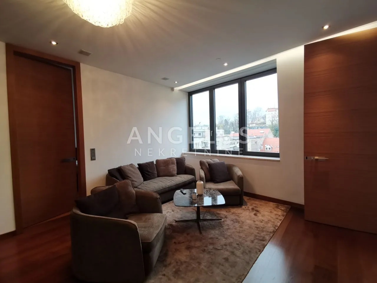 zagreb, centar - luksuzni stan 90m2 moderno opremljen - slika 4