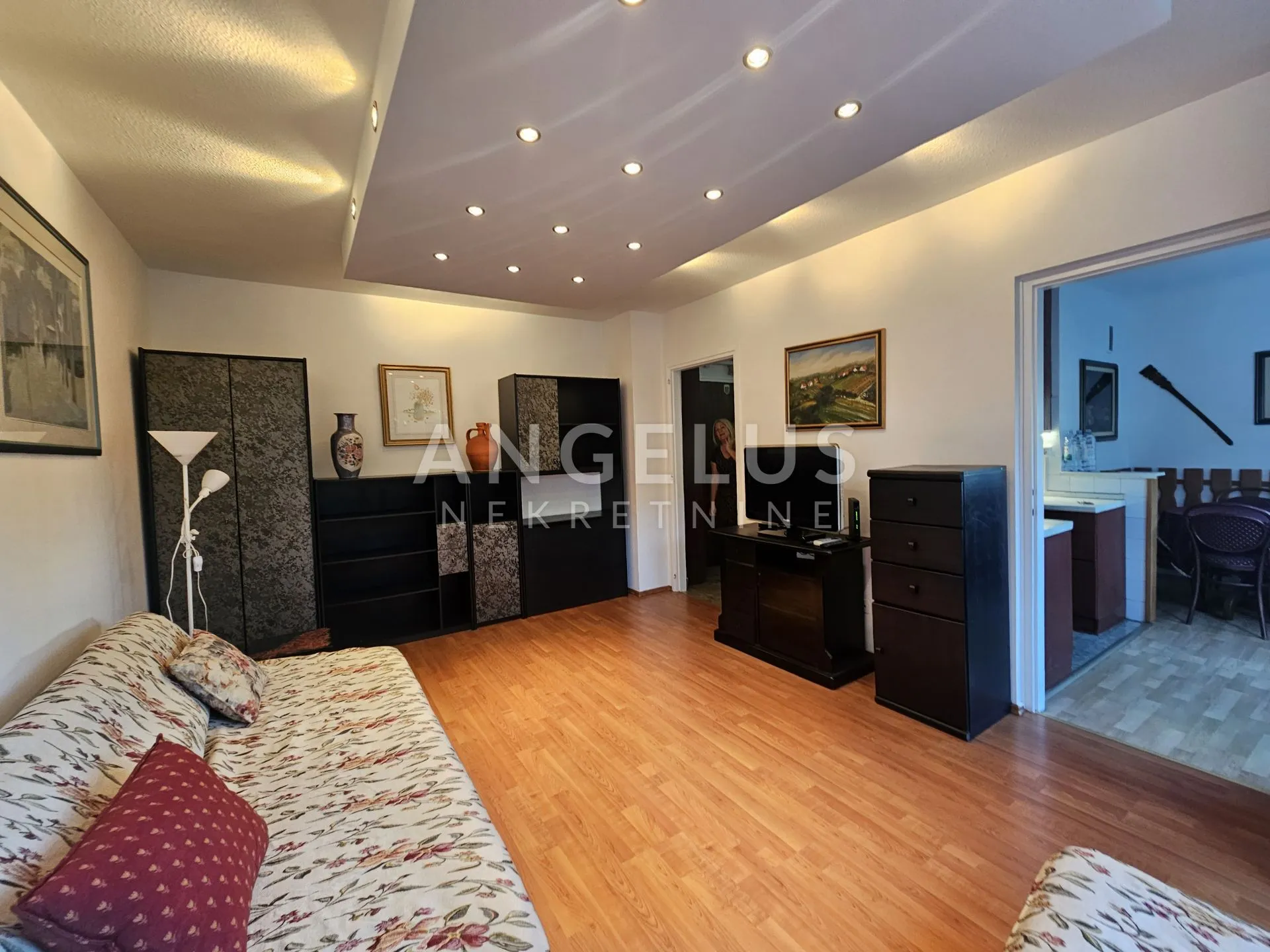 zagreb - utrine dvosobni stan na mirnoj lokaciji 55 m2 - slika 3