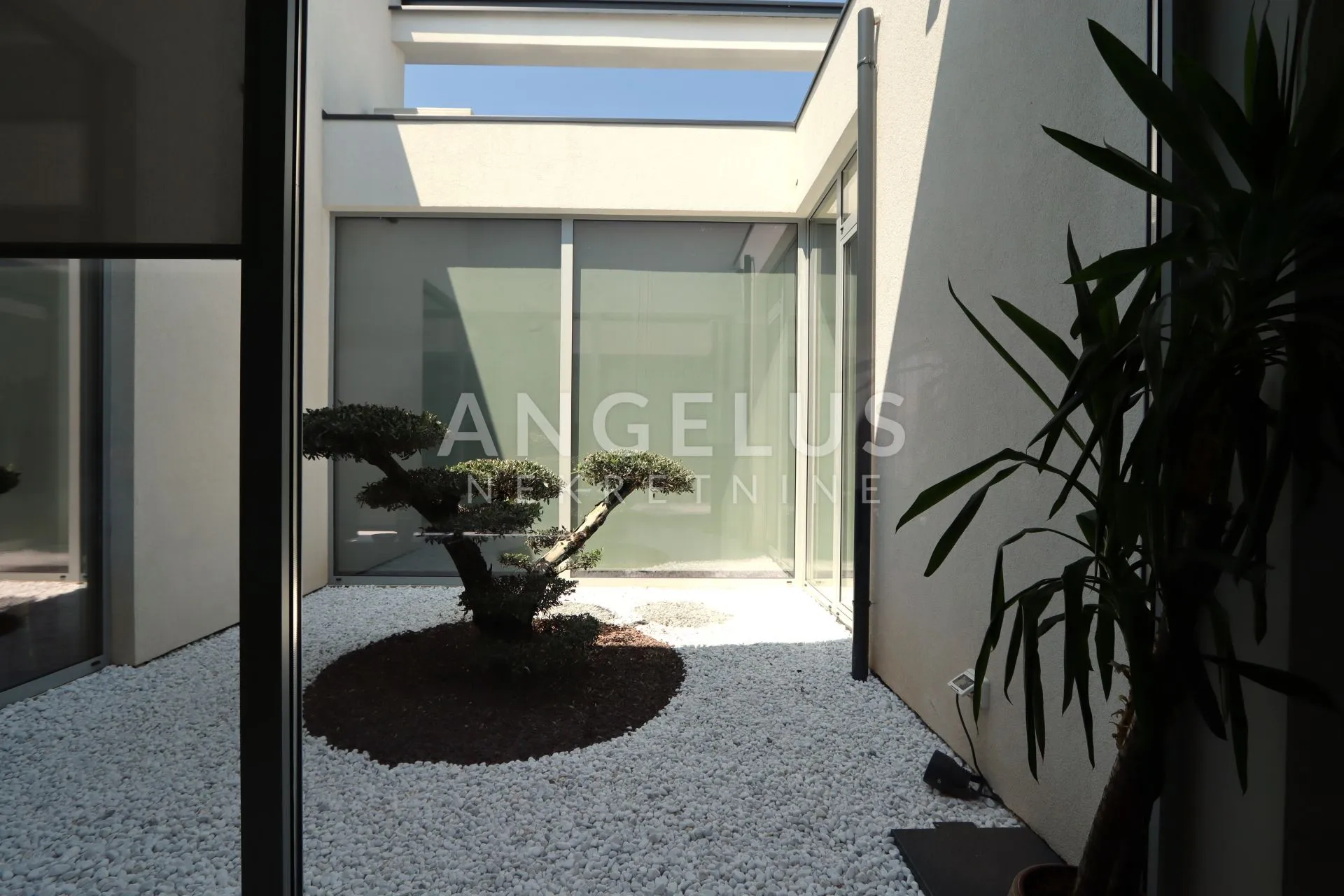 istra, svetvičenat - moderna vila bazenom, 220 m2 - slika 45