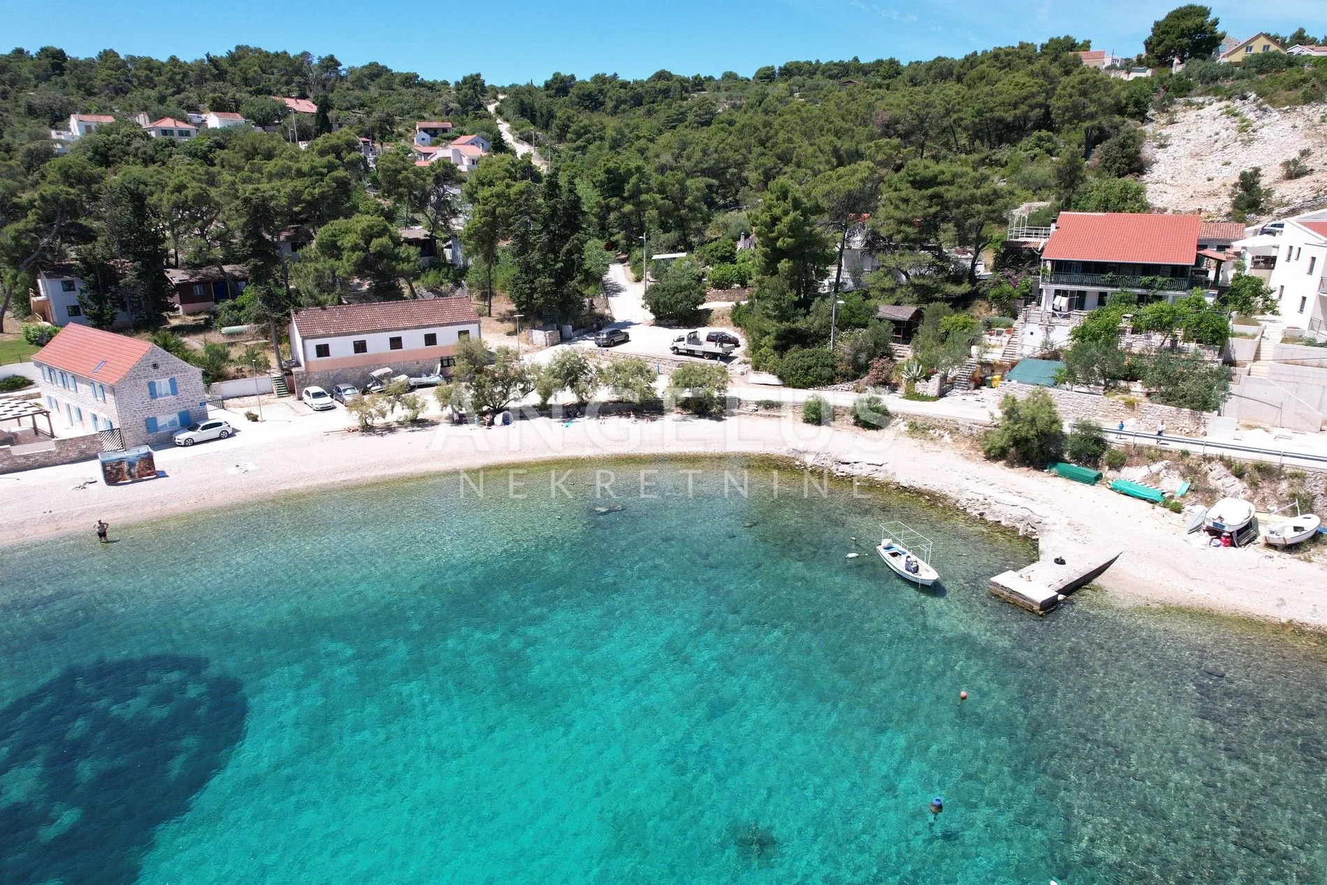 šolta - zemljište sa dozvolom, prvi red do mora, prodaja - slika 13