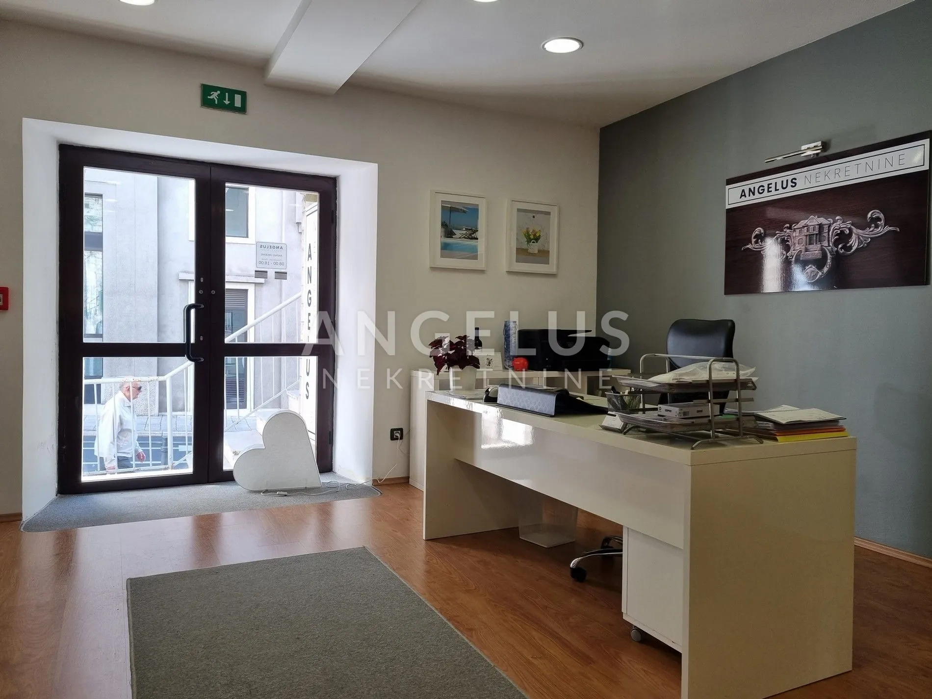 split, centar - ulični poslovni prostor, 40 m2 - slika 11