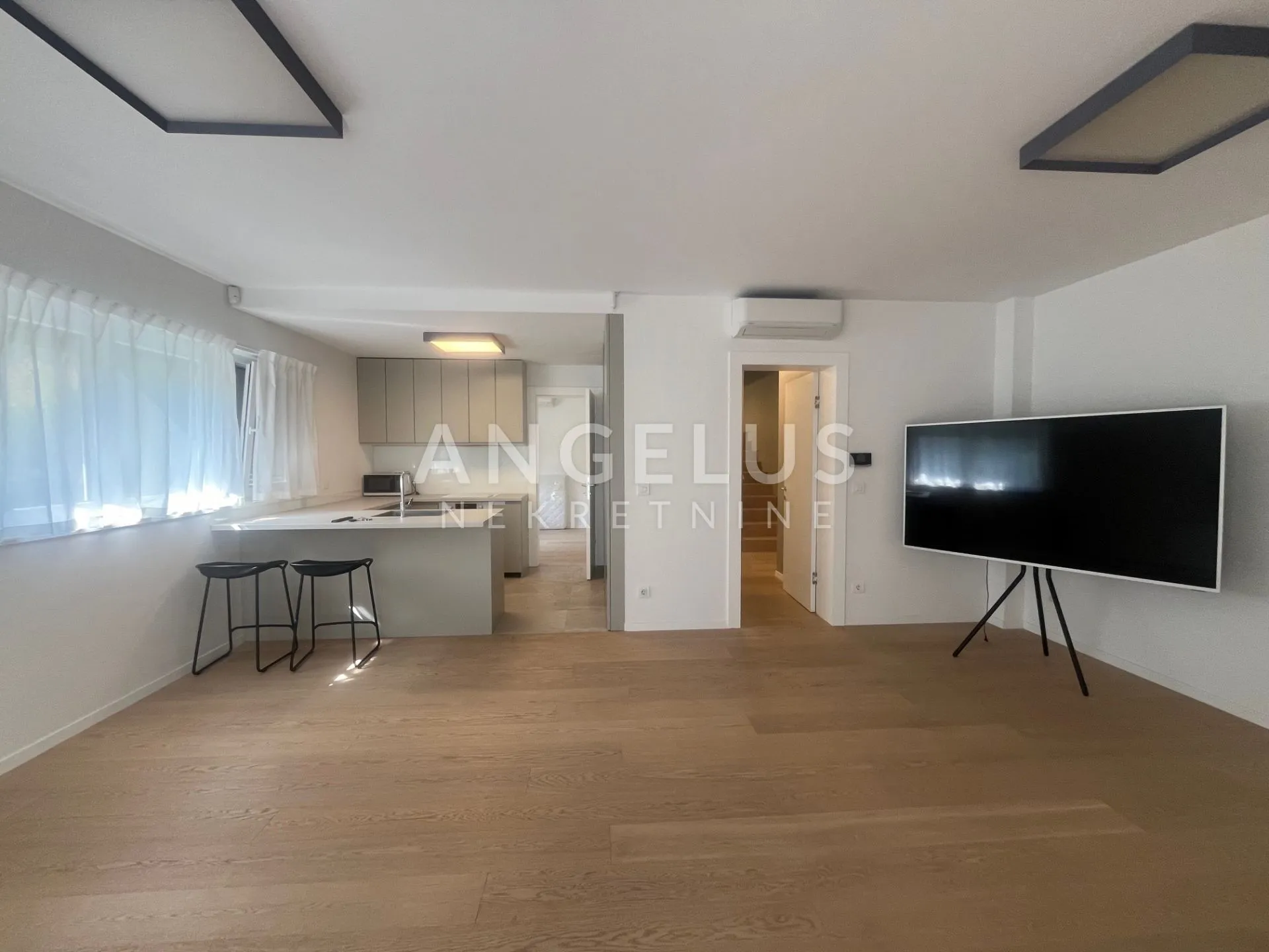 Zagreb, Srebrnjak - stan za najam, 160 m2