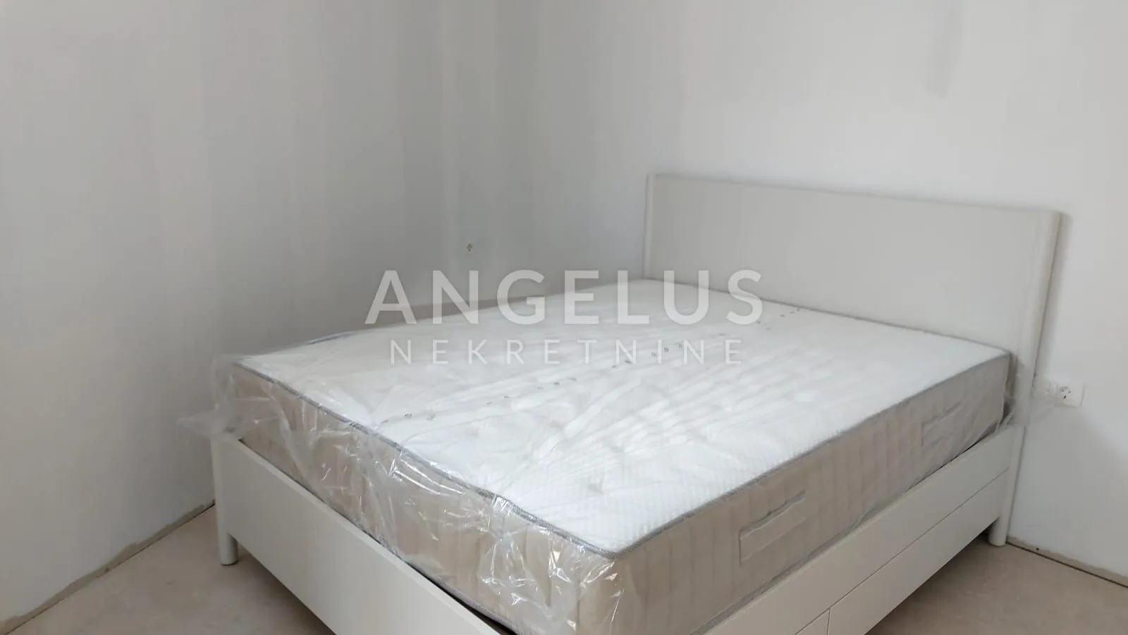 čiovo slatine - kuća, apartman i spremište za brod prodaja - slika 29
