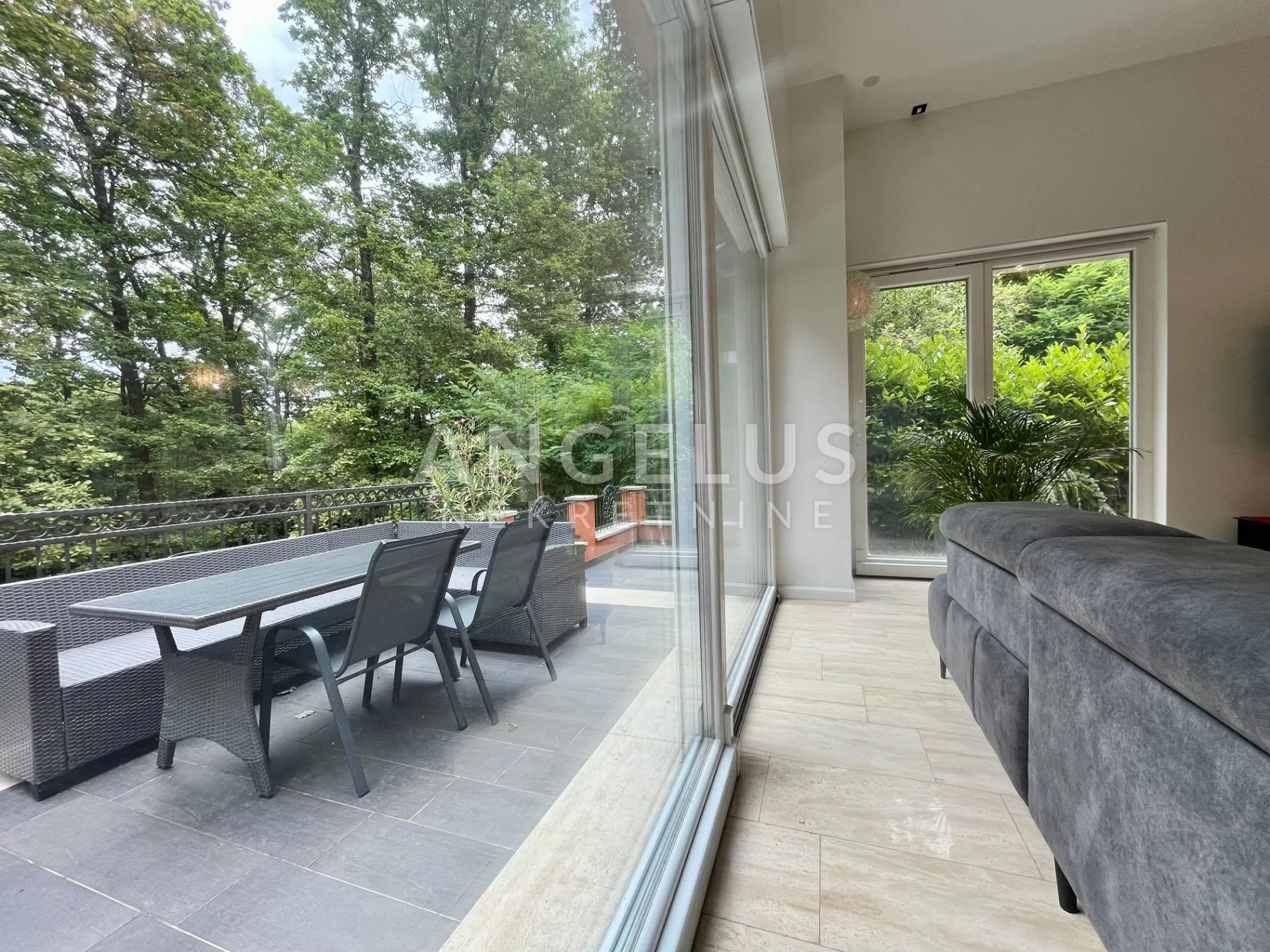 zagreb, remete- luksuzna villa 440m2 s bazenom i liftom - slika 8