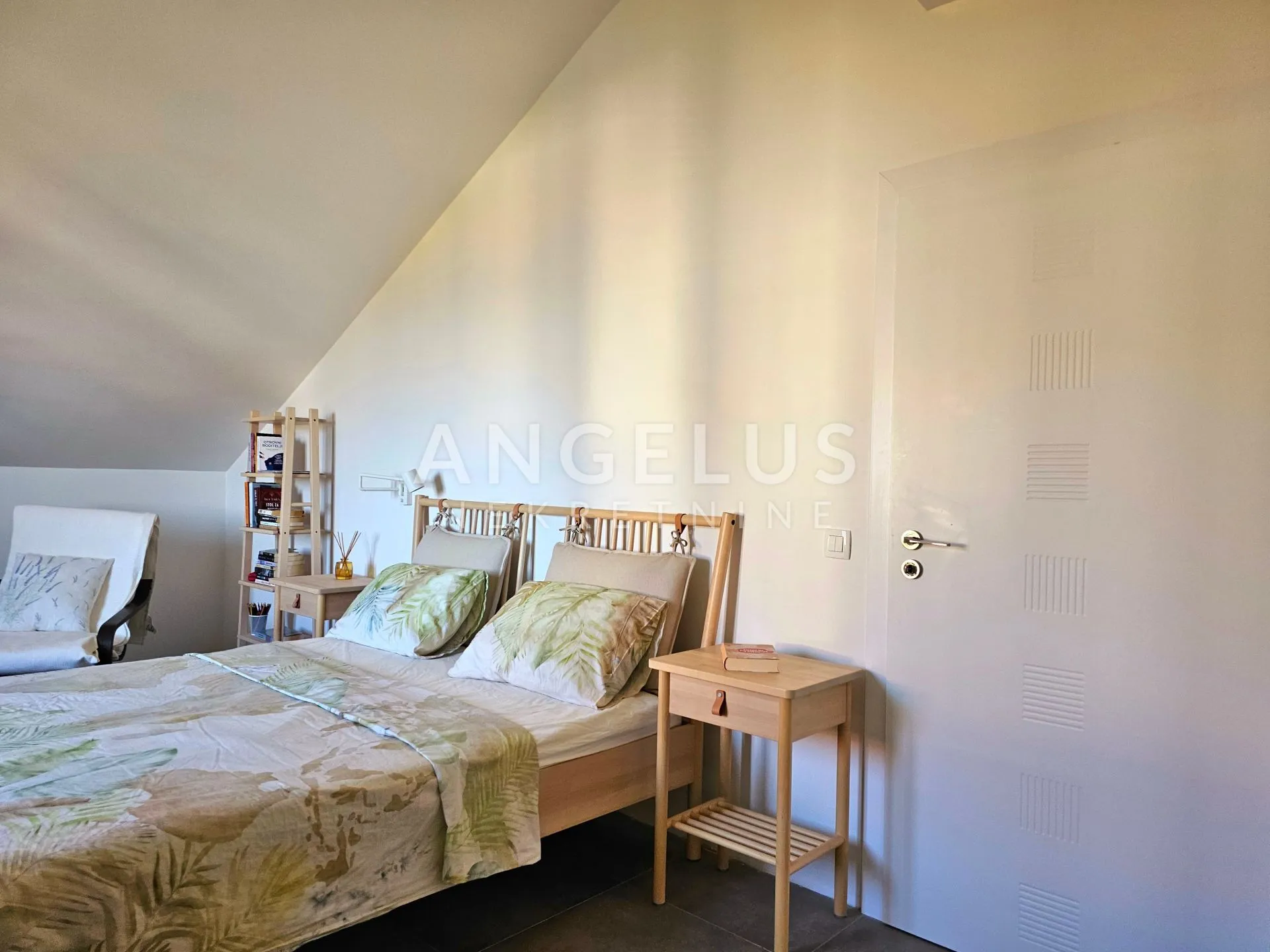 brač, sutivan - kuća u zelenoj oazi sa bazenom, prodaja - slika 28