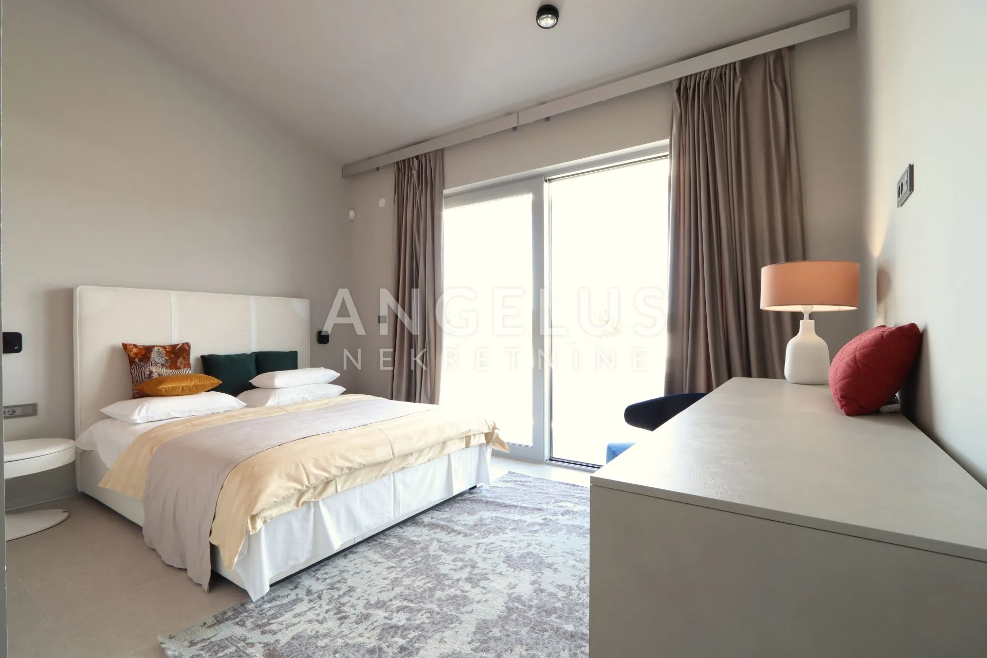 istra, svetvičenat - moderna vila bazenom, 220 m2 - slika 16