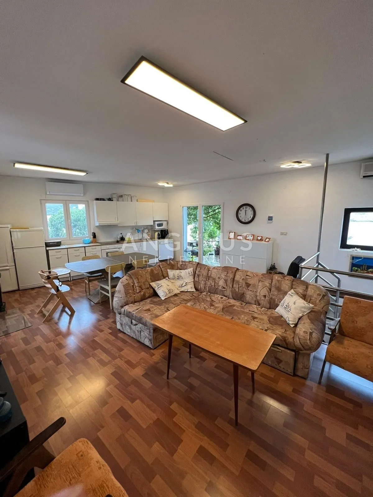 čiovo slatine - kuća, apartman i spremište za brod prodaja - slika 13