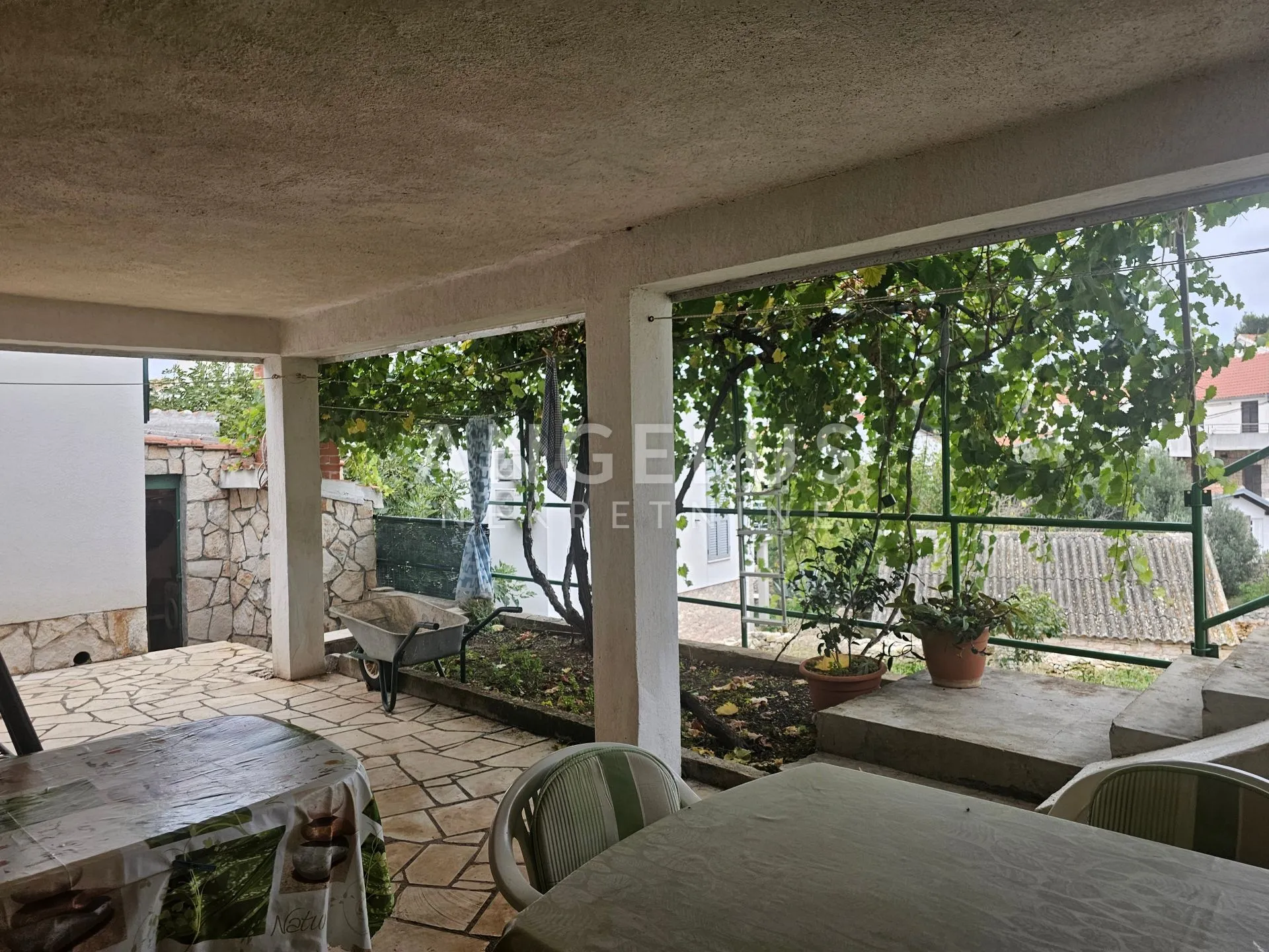 vis, rukavac - apartmanska kuća blizu mora - slika 42