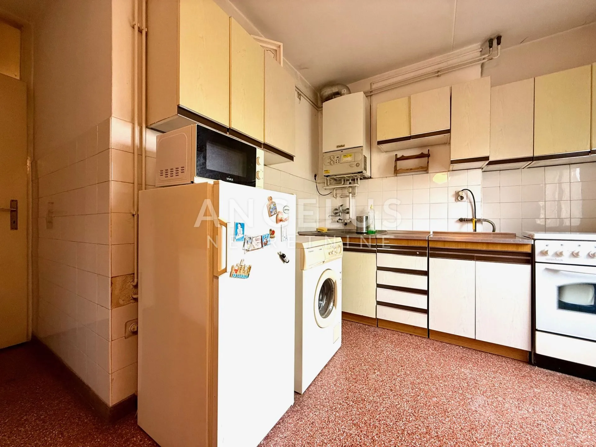 zagreb, trnsko - stan 50m2 s pogledom na zelenilo - slika 6
