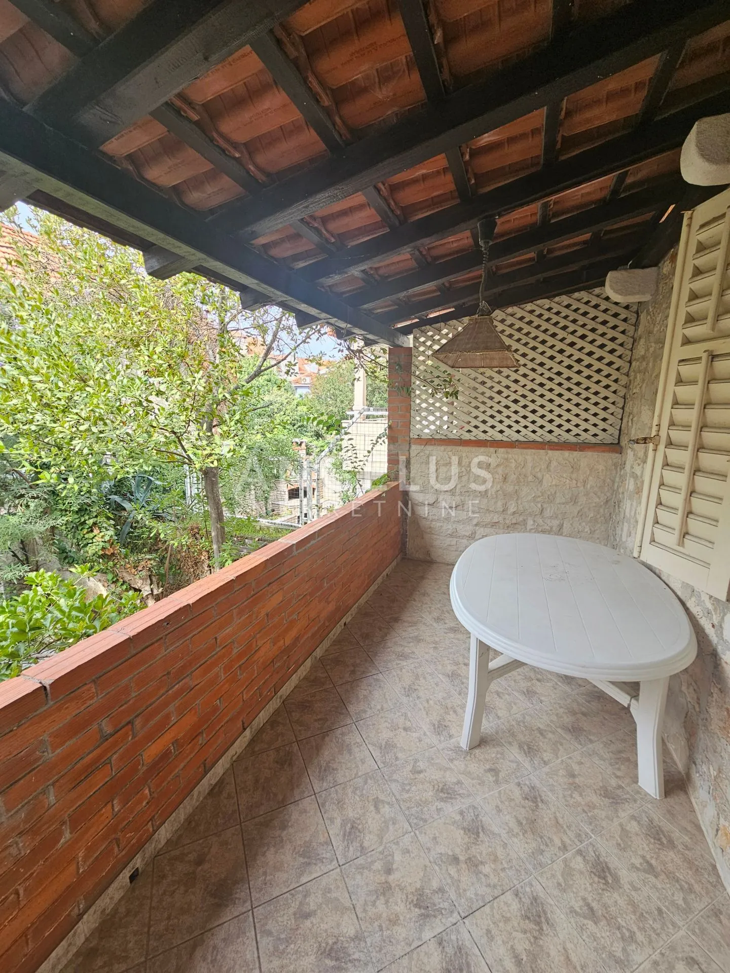 brač, sutivan - kamena kuća, 1.red uz more - slika 33