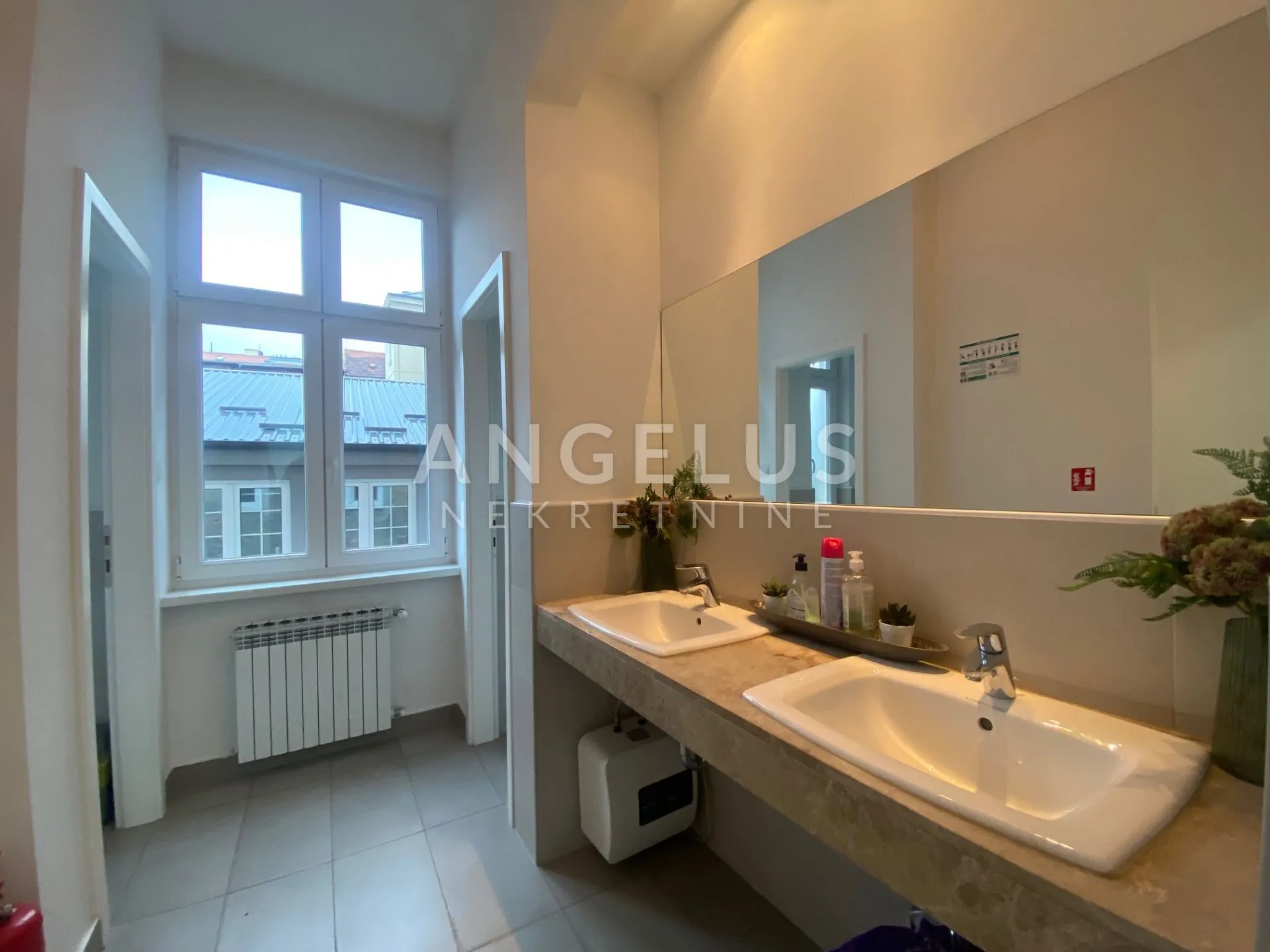 zagreb, centar - građanski stan/poslovni prostor 185m2 - slika 11