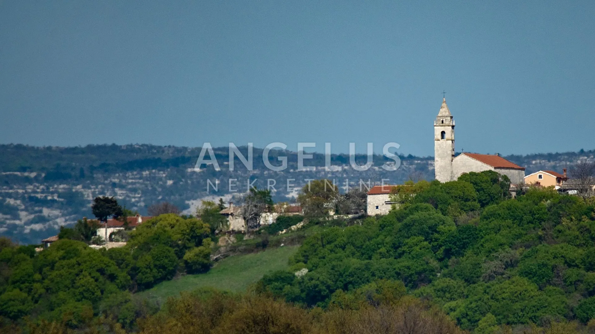 istra, marčana - luksuzna vila na istočnoj obali istre - slika 4