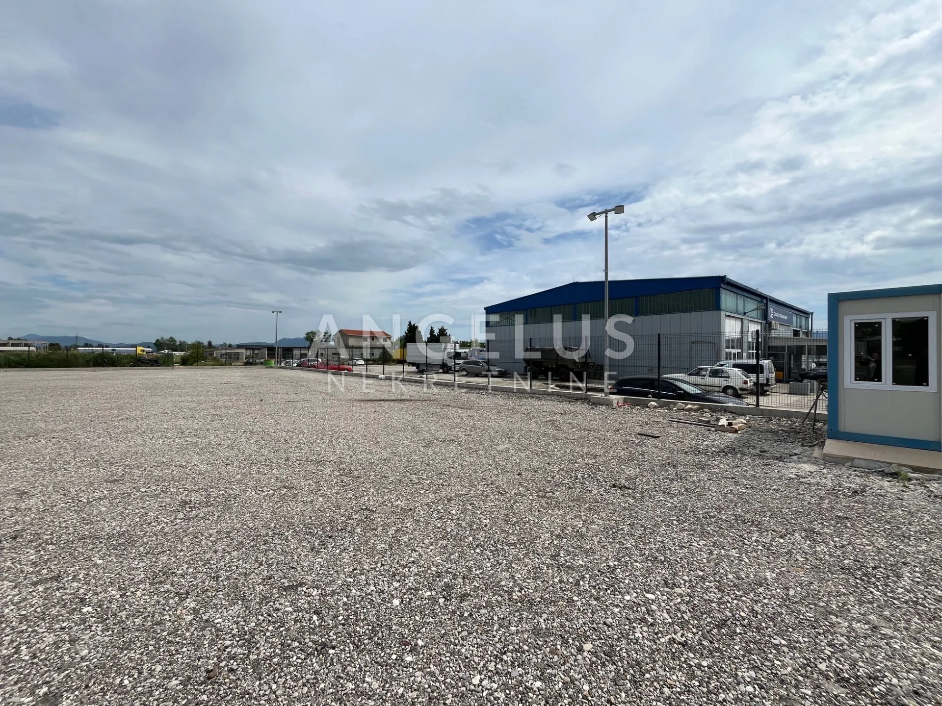 ploče, centar - građevinsko zemljište 2800m2 - slika 3